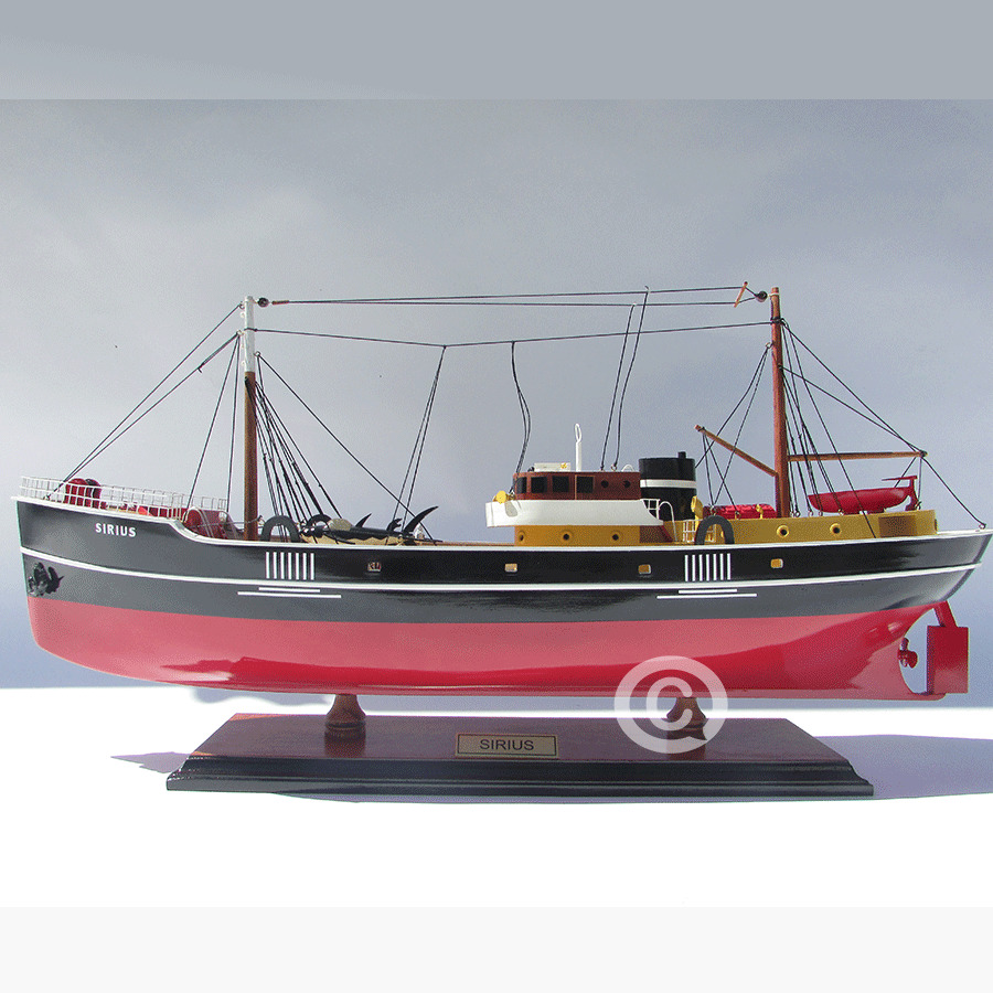 Tranditional Boat Sirius Model Length 63 cm