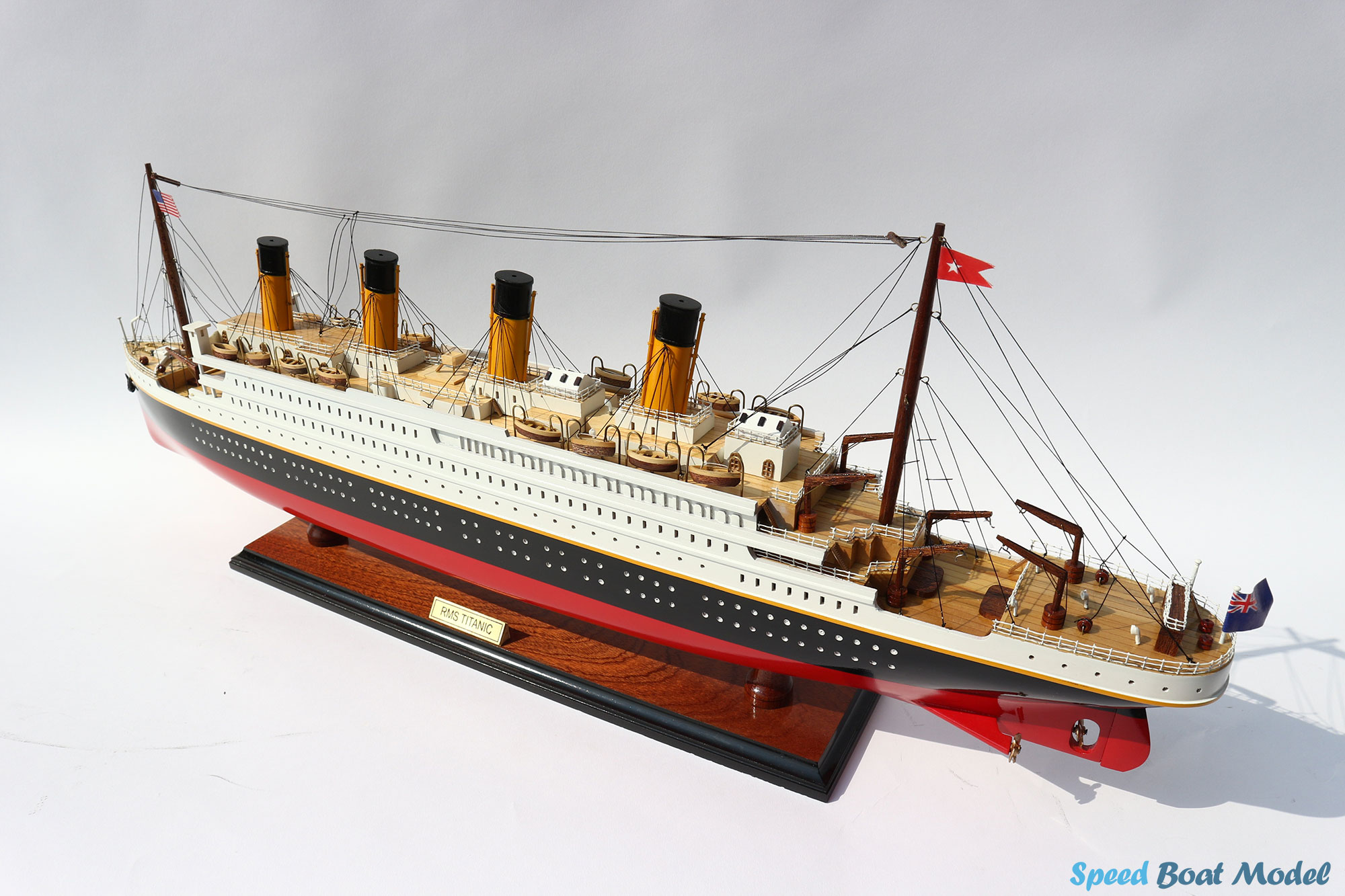 Rms Titanic Painted Ocean Liner Model 31.5