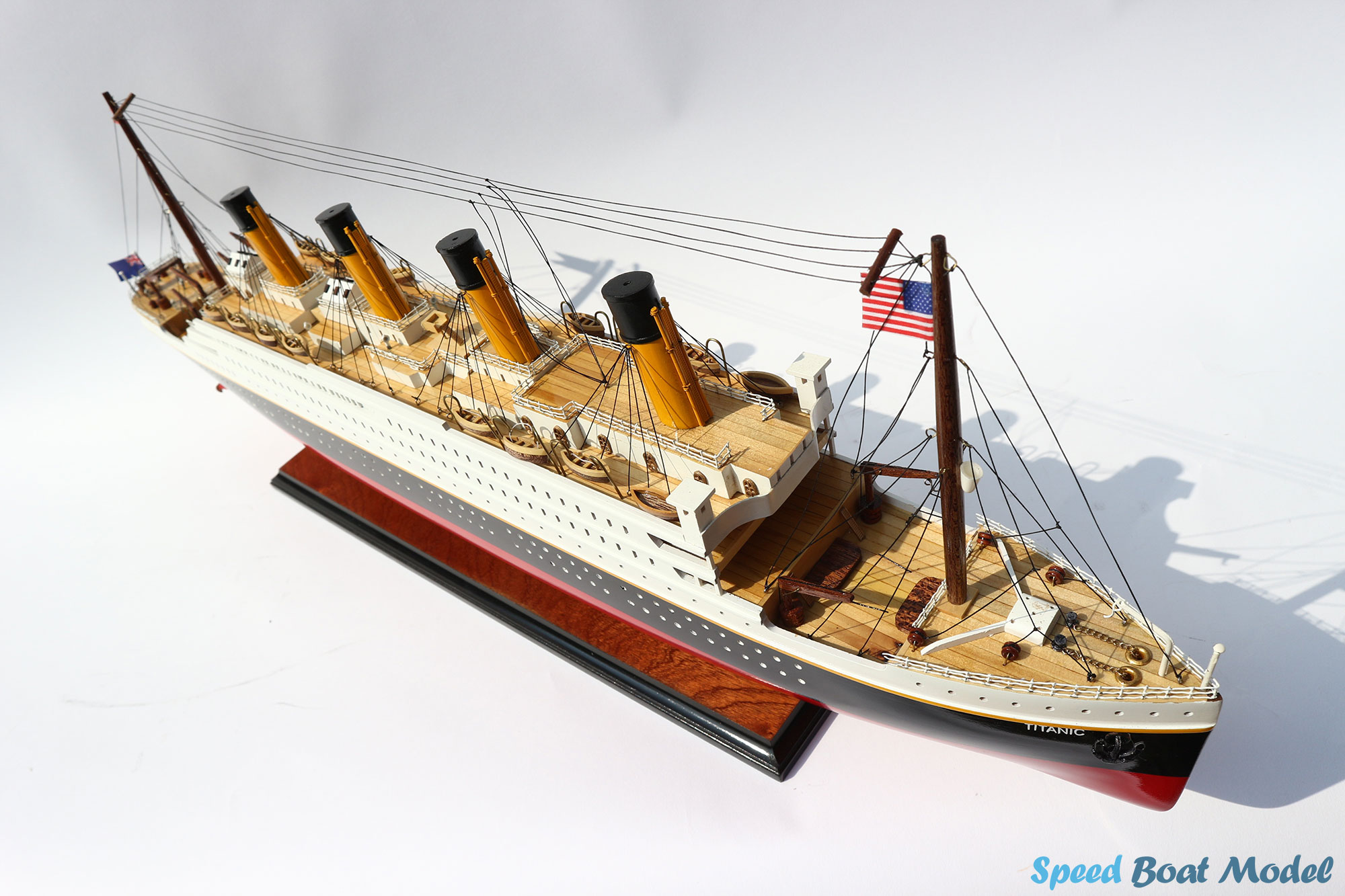 Rms Titanic Painted Ocean Liner Model 31.5
