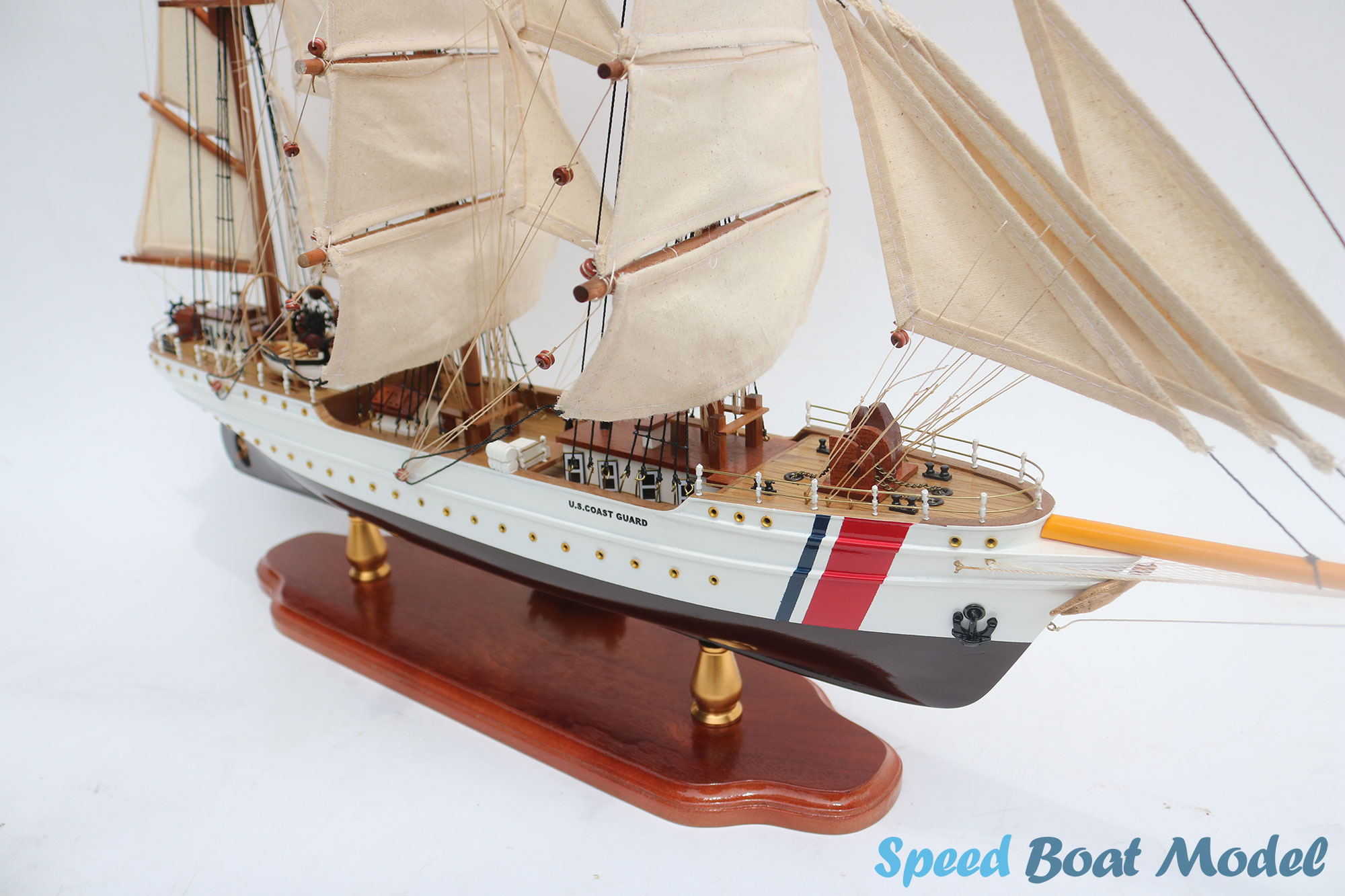 Us Coast Guard Eagle Tall Ship Model 31.4" 19 Us Coast Guard Eagle Tall Ship Model 35.4