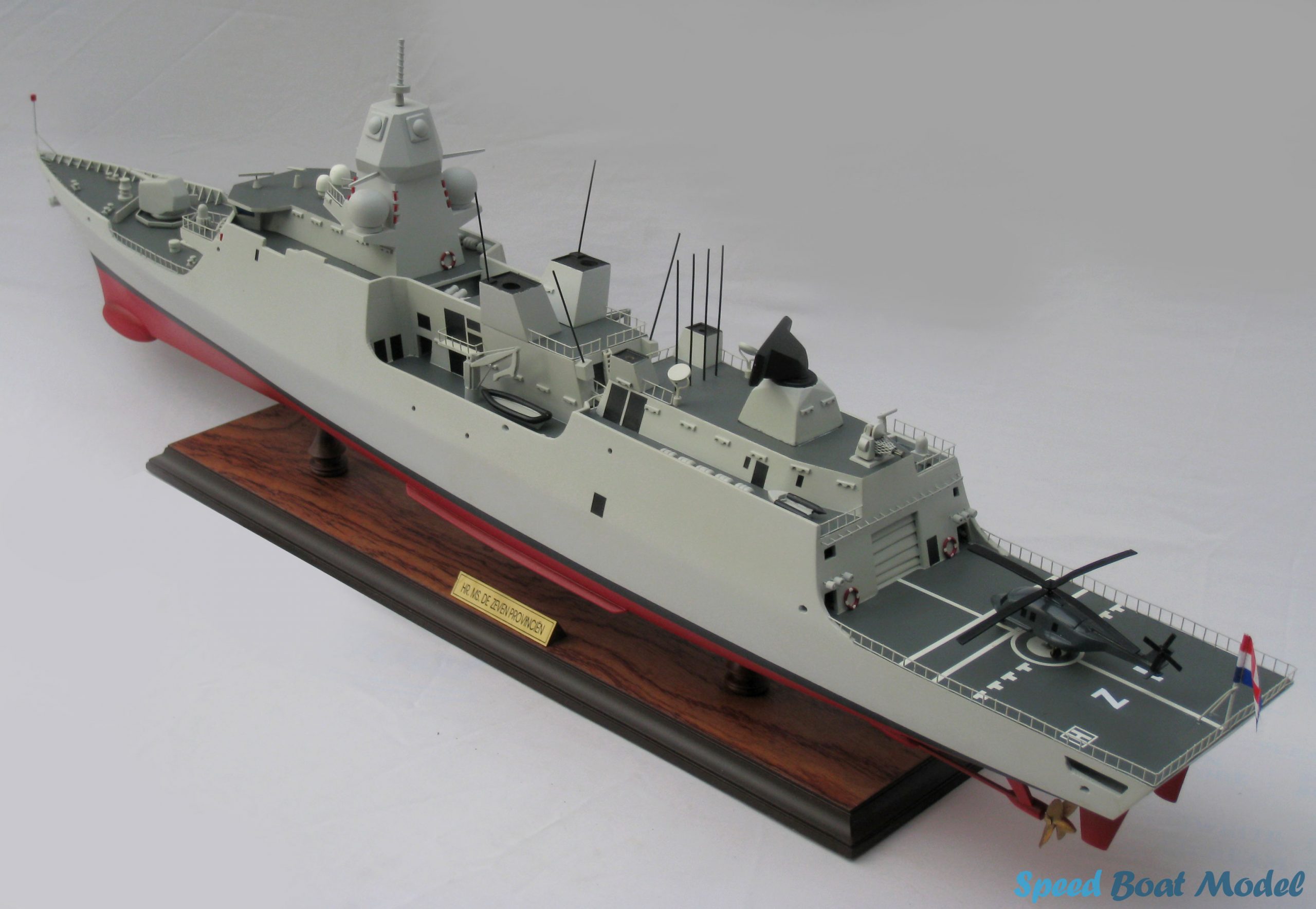 De Zeven Warship Model 39.3"