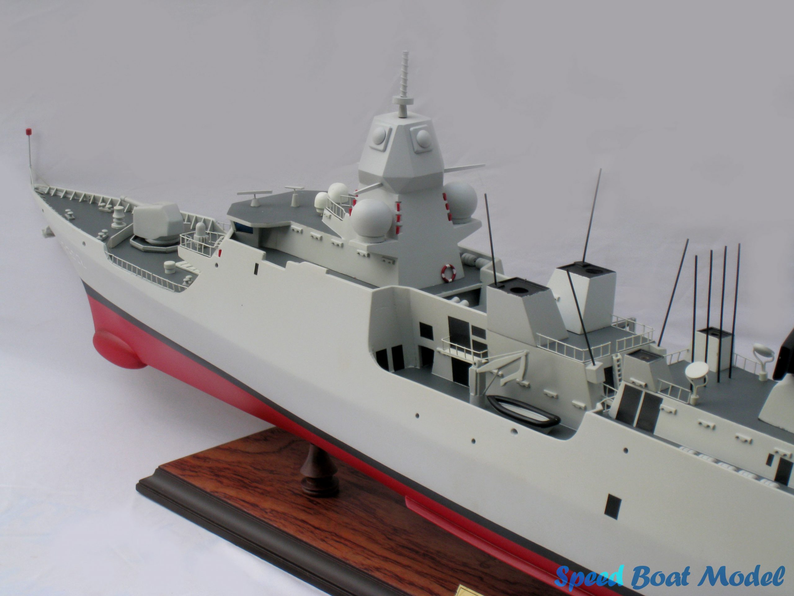 De Zeven Warship Model 39.3"