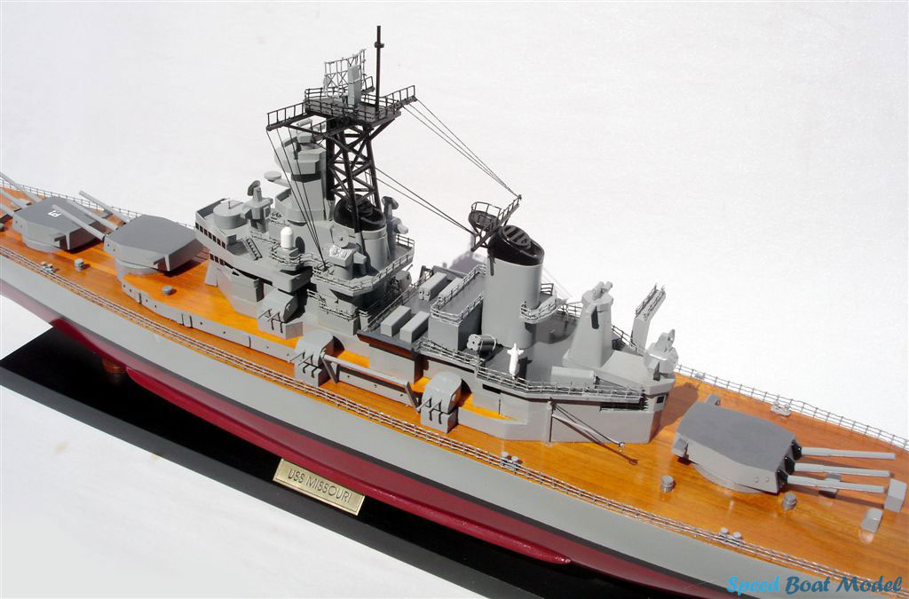 Uss Missouri (Bb-63) Warship Model 39.3" 12 Uss Missouri (bb-63) Warship Model 39.3
