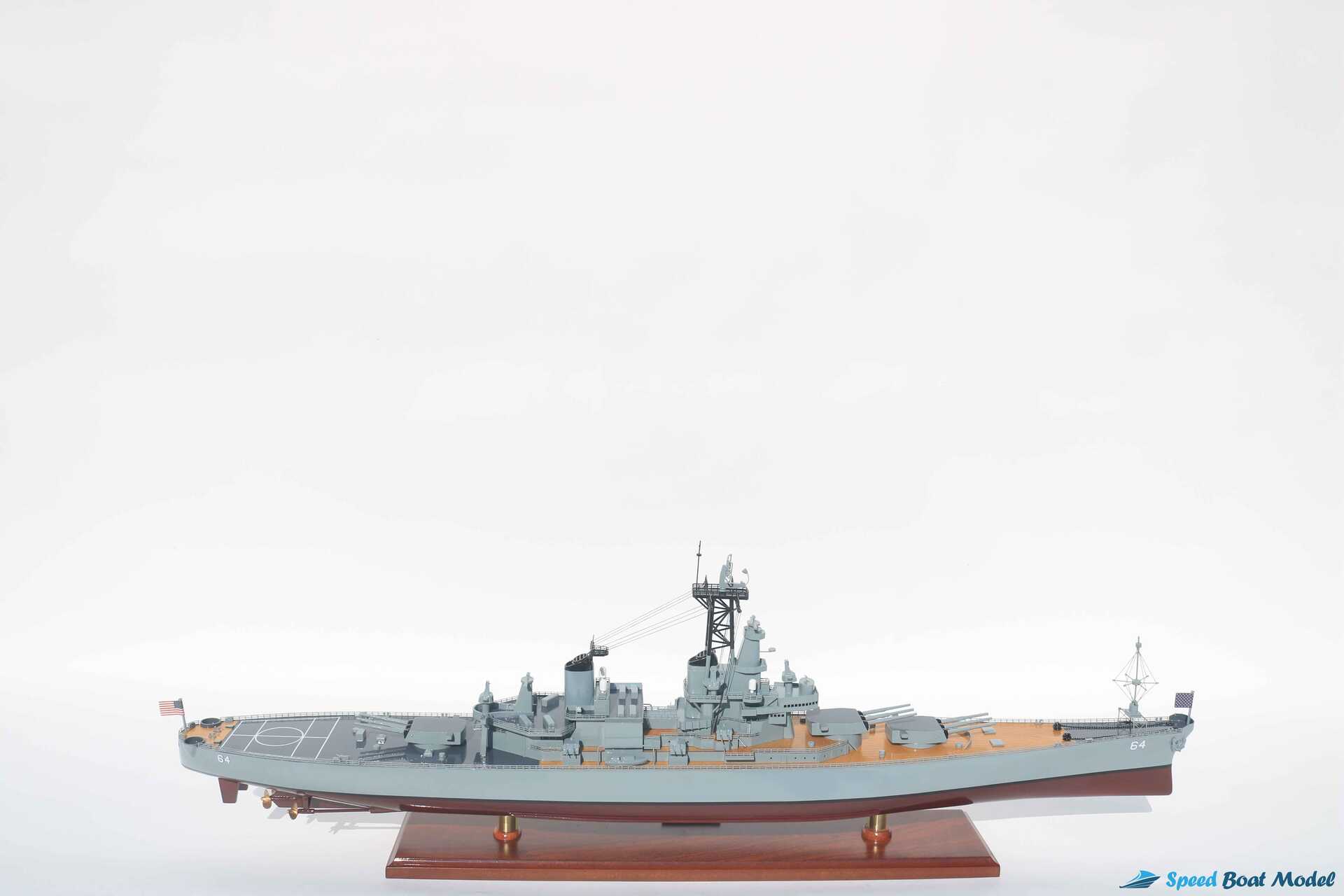 Uss Wisconsin Warship Model 39.3" 15 Uss Wisconsin Warship Model (12) Speed Boad Model