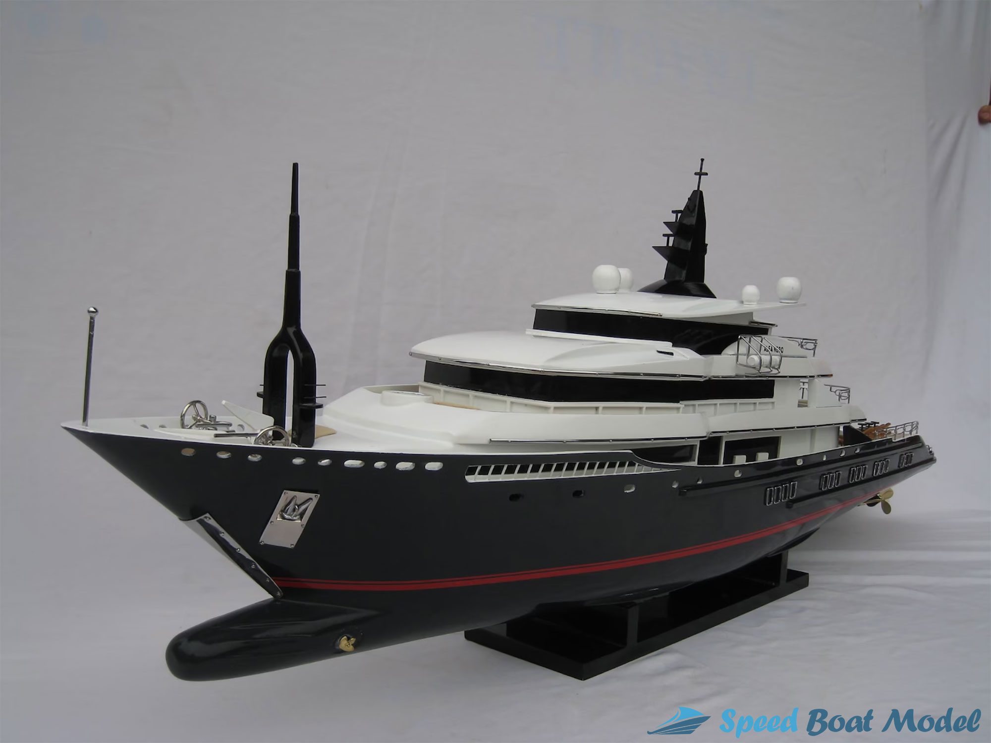 Alfa Nero Modern Yacht Model