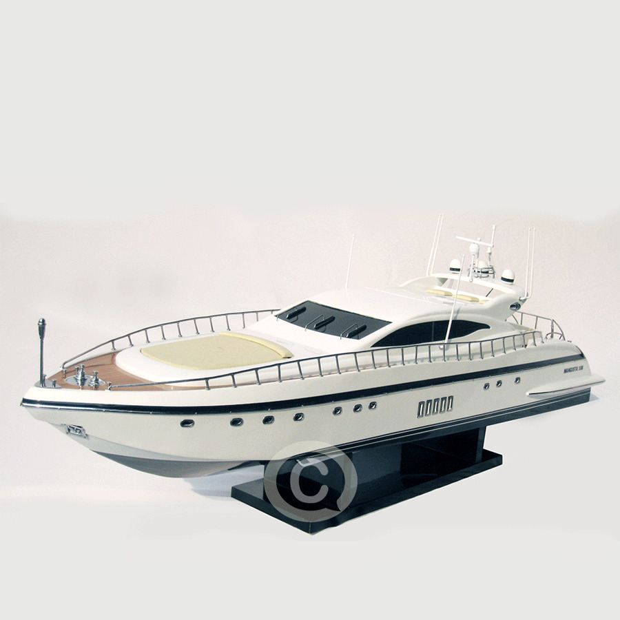 Modern Yacht Mangusta 108 Model Lenght 87
