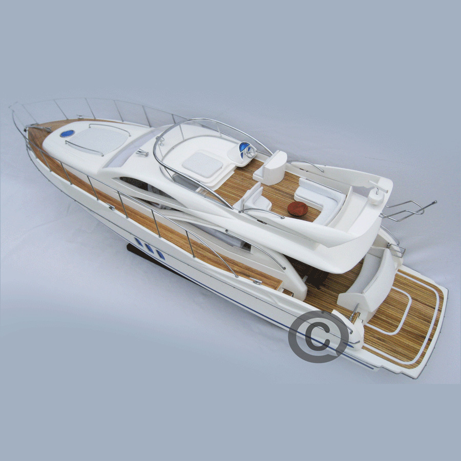 Modern Yacht Sunseeker 60 Model Lenght 88