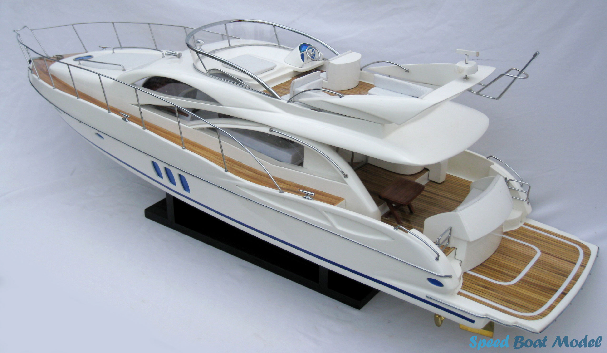 Sunseeker 60 Modern Yacht Model 34.3