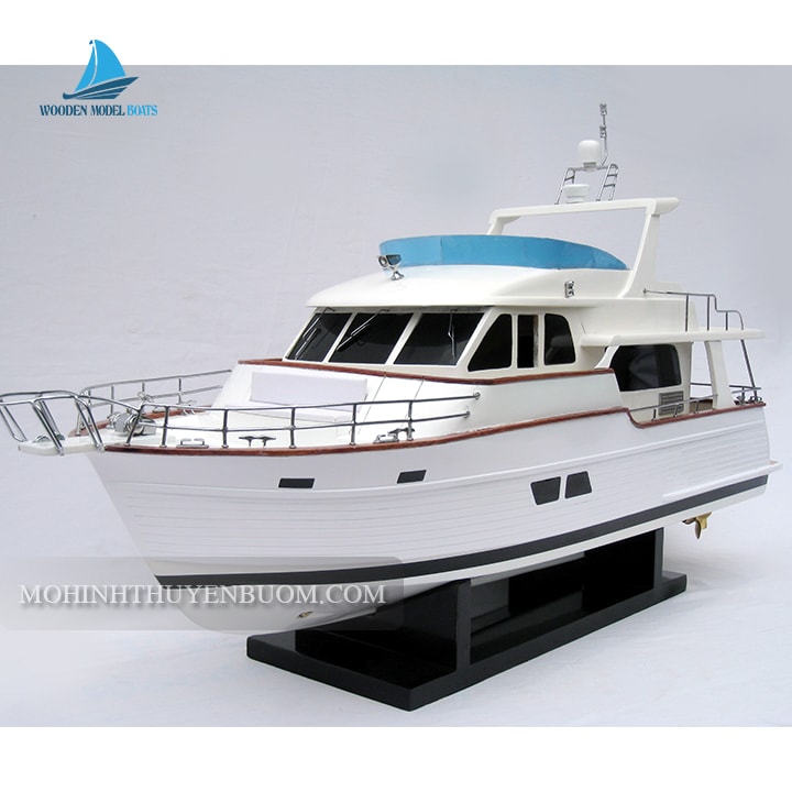 Modern Yacht Grand Banks 53rp Model Lenght 80