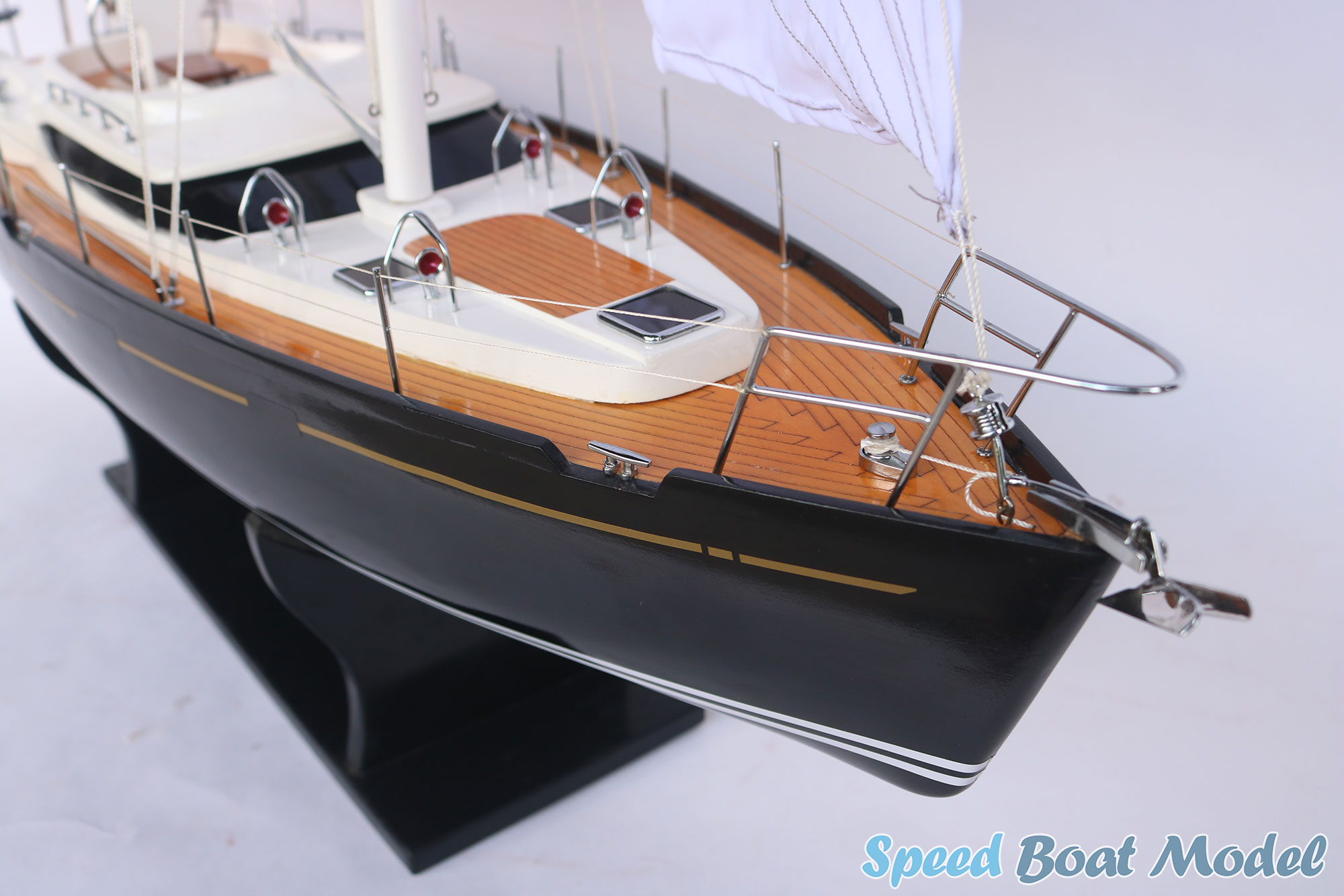 Oyster 54 Sailing Boat Model 32.2" 21 Oyster 54 Sailing Boat Model 32.2
