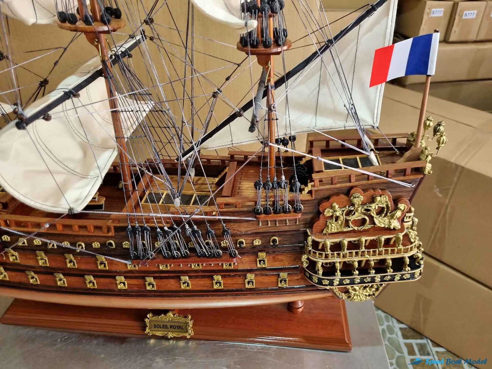 Royal Louis Tall Ship Model (5) Speed Boad Model Royal Louis Tall Ship Model (5) Speed Boad Model