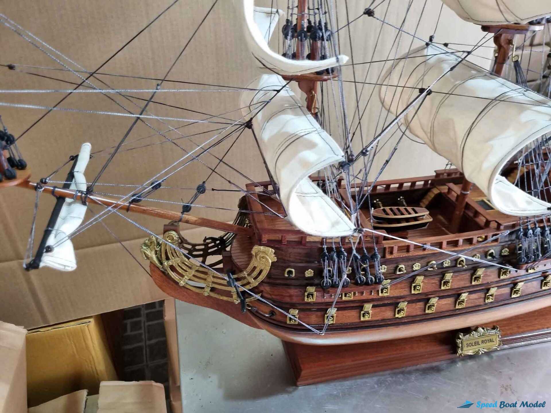 Royal Louis Tall Ship Model (6) Speed Boad Model Royal Louis Tall Ship Model (6) Speed Boad Model