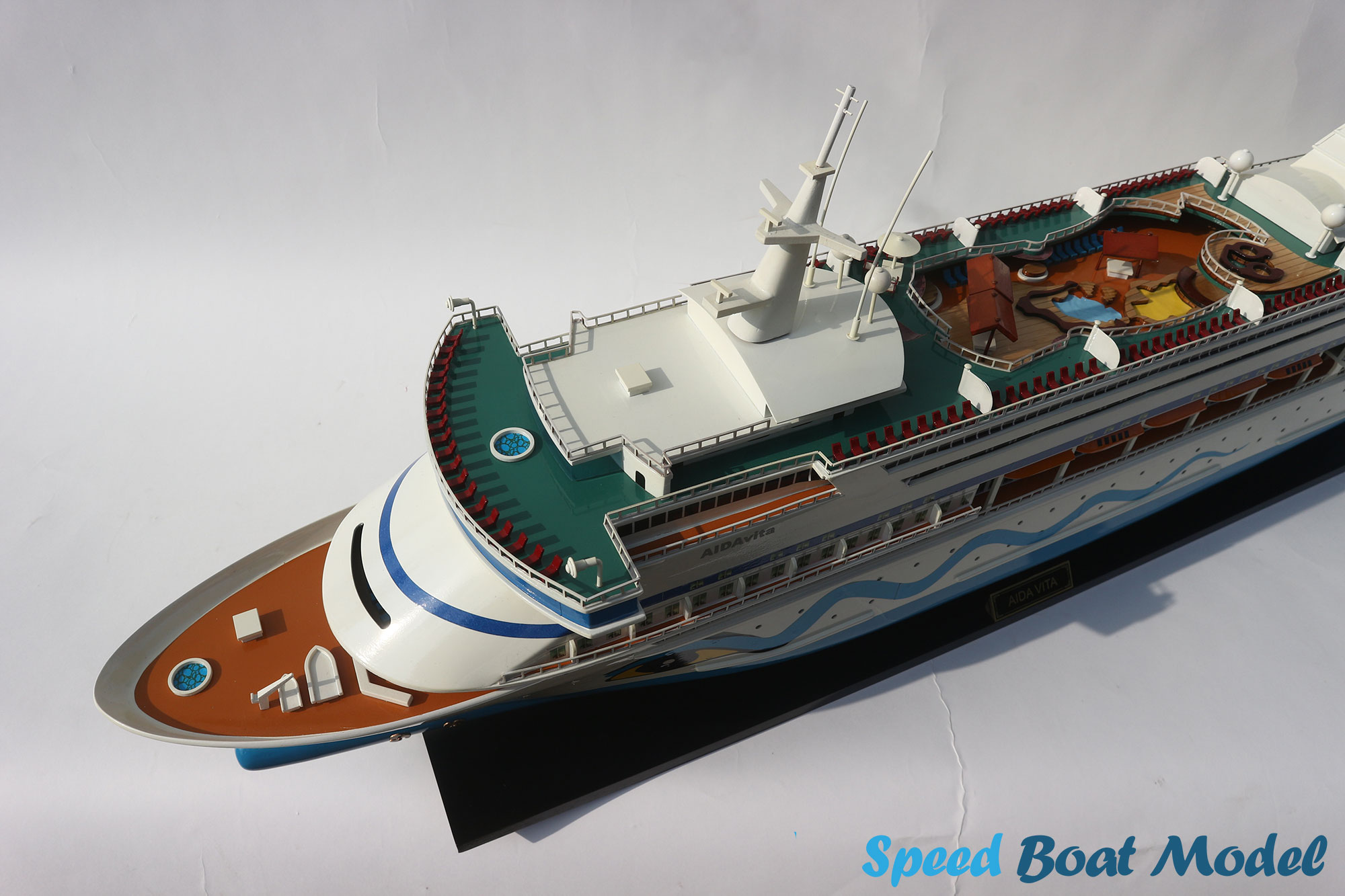 Aida Vita Ocean Liner Model 31.5