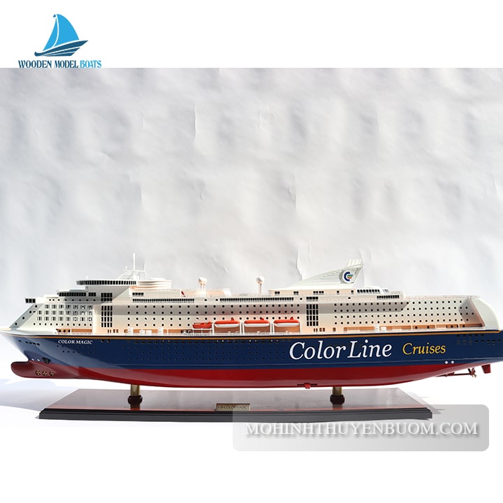 Ocean Liner Color Magic Model