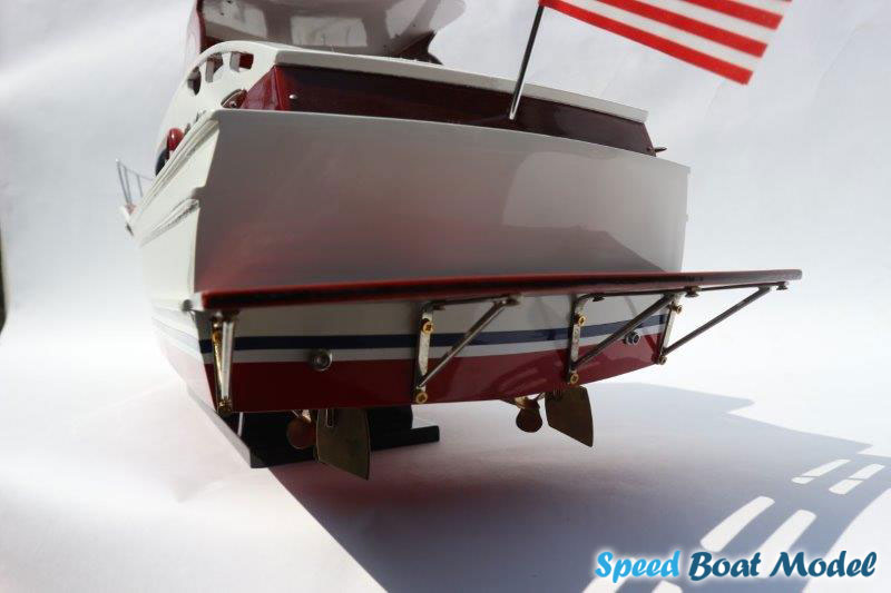 Chris Craft Cabin Cruiser Speed Boat Model 37"
