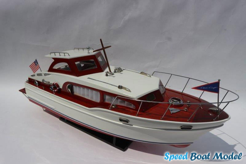 Chris Craft Cabin Cruiser Speed Boat Model 37" 11 Chris Craft Cabin Cruiser Speed Boat Model