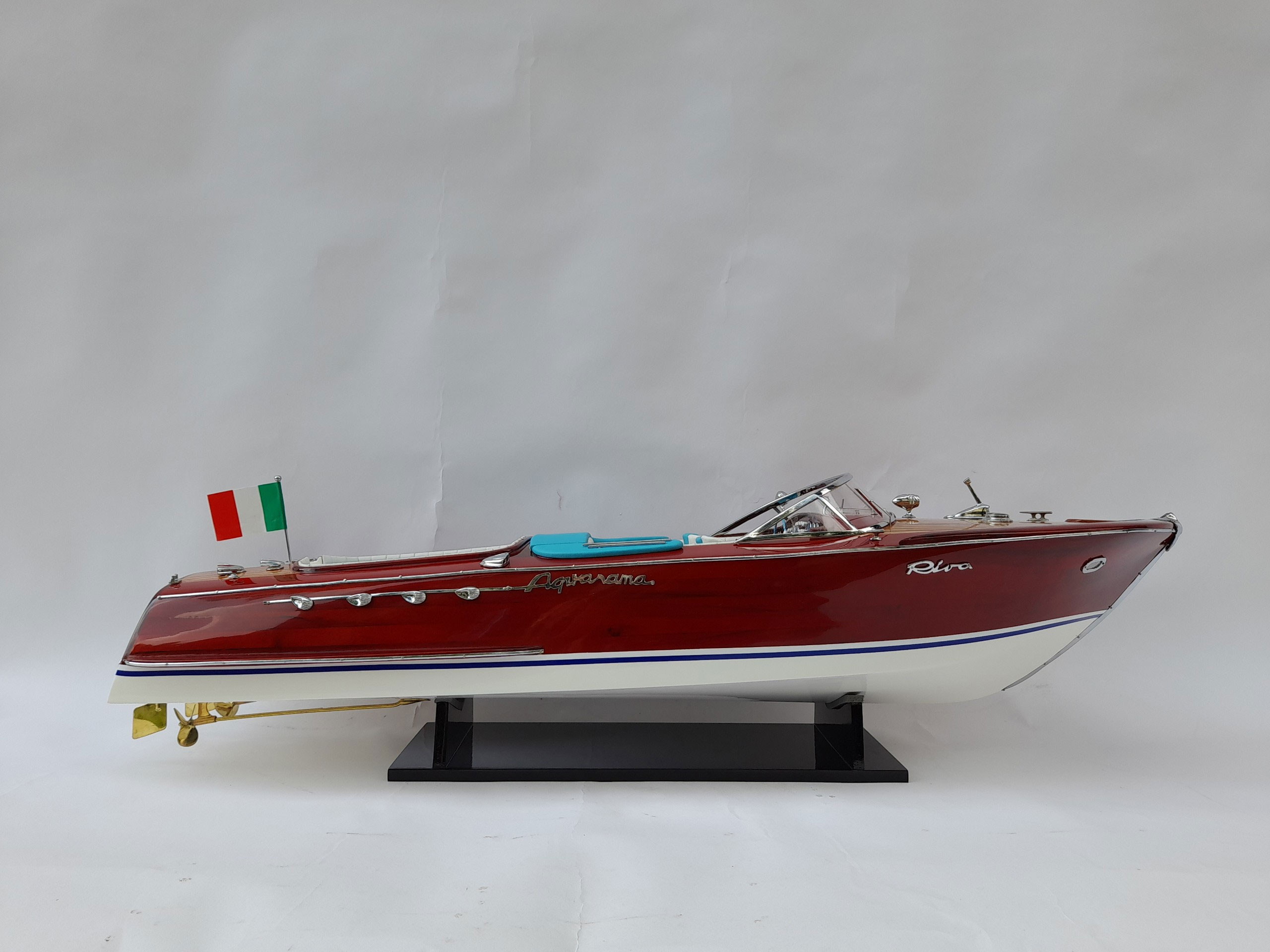 Classic Boat Super Riva Aquarama Model Length 87 17 Classic Boat Super Riva Aquarama Model Length 87 (1)