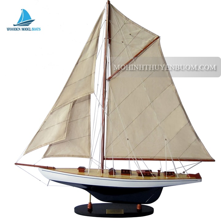 Sailing Boat Defender Painted Model