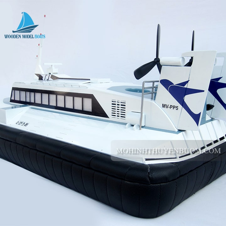 Commercial Ship Hovercraft Model Lenght 80
