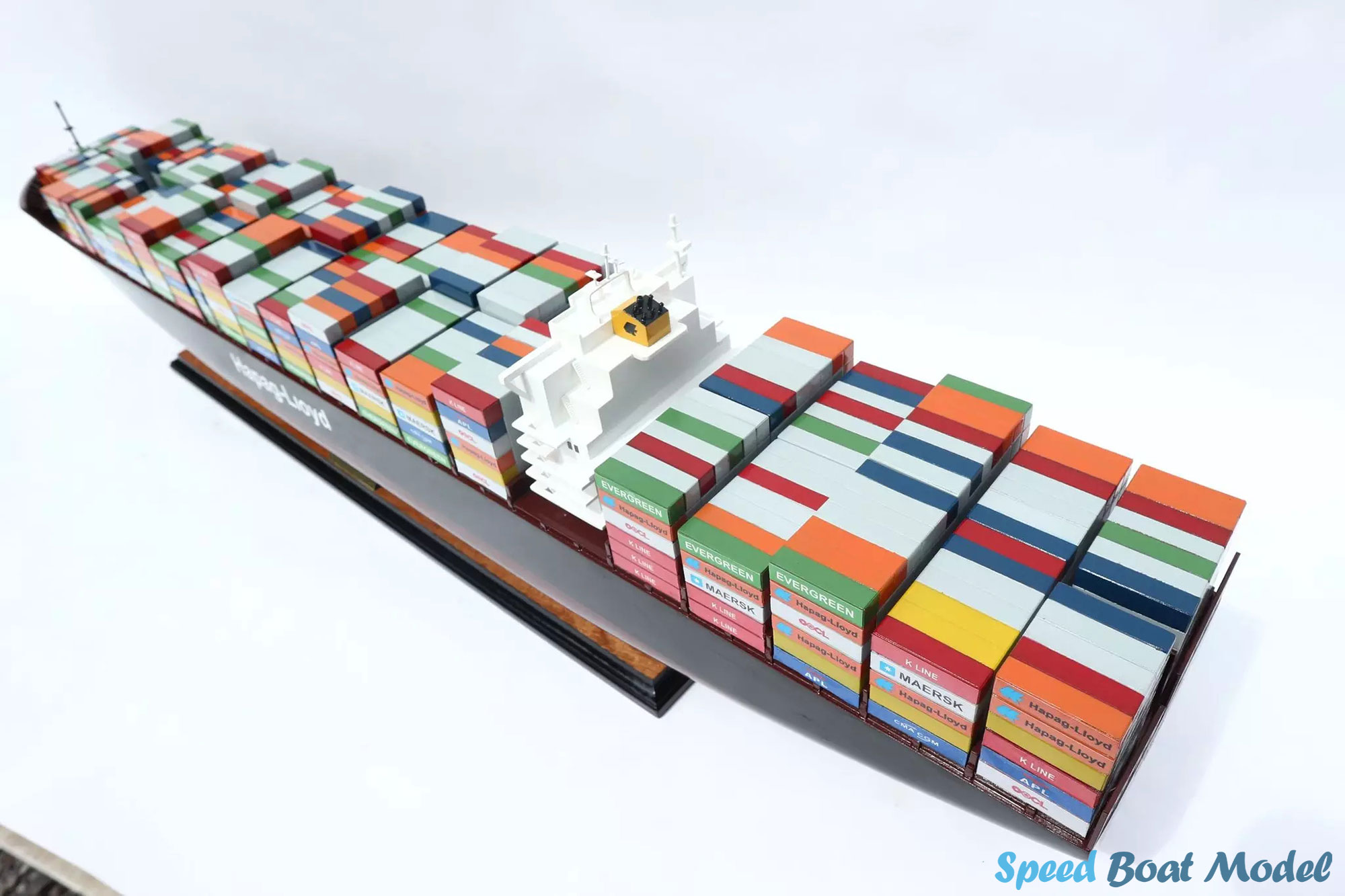 Hapag Lloyd Colombo Express Commercial Ship Model 18 Hapag Lloyd Colombo Express Commercial Ship Model (6)