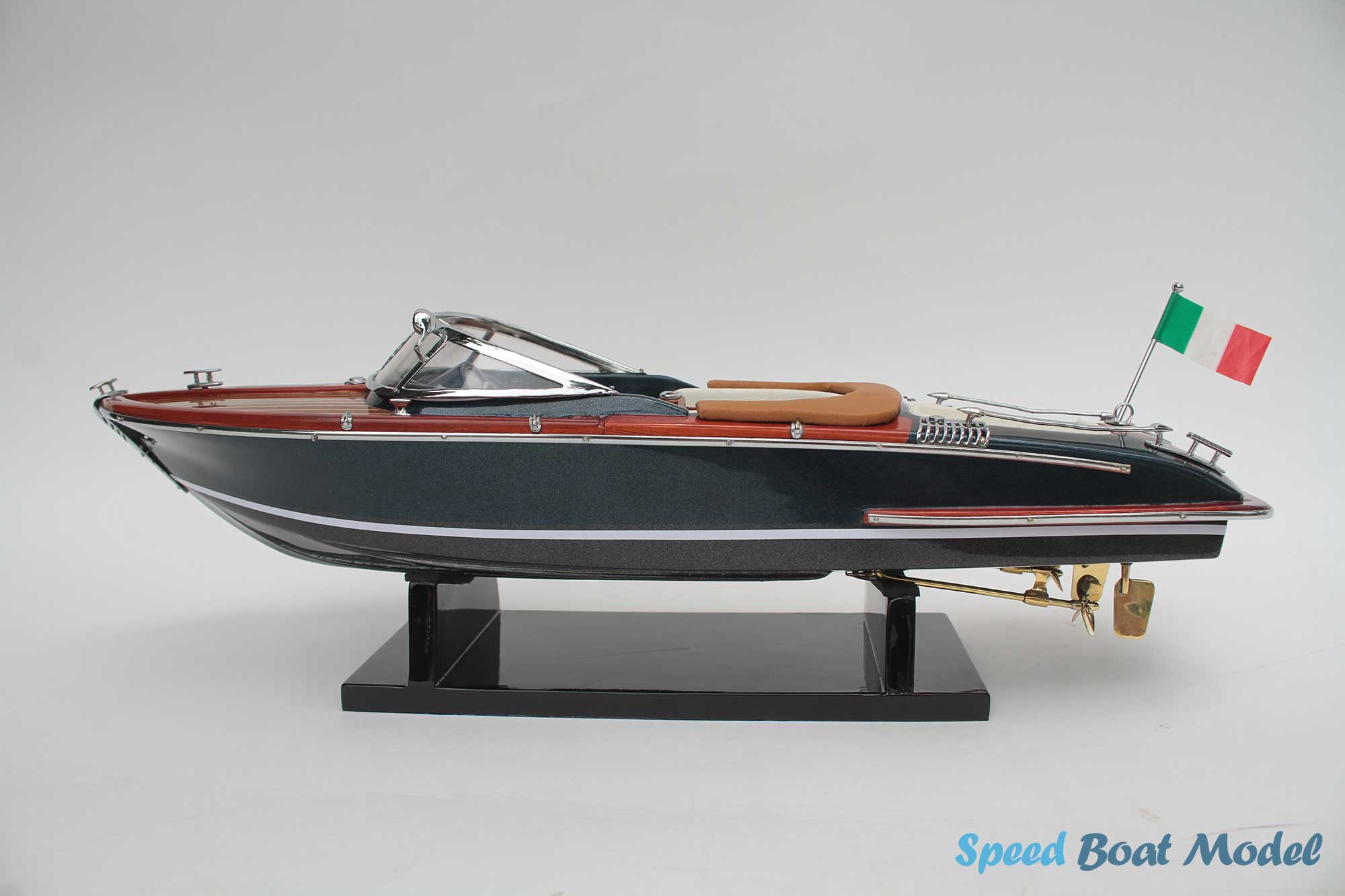 Italian Riva Aquariva Gucci Speed Boat Model 16.5