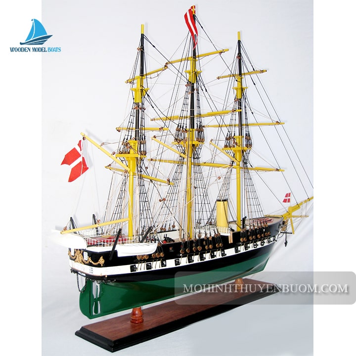 Tall Ship Liva Dan Model Lenght 83