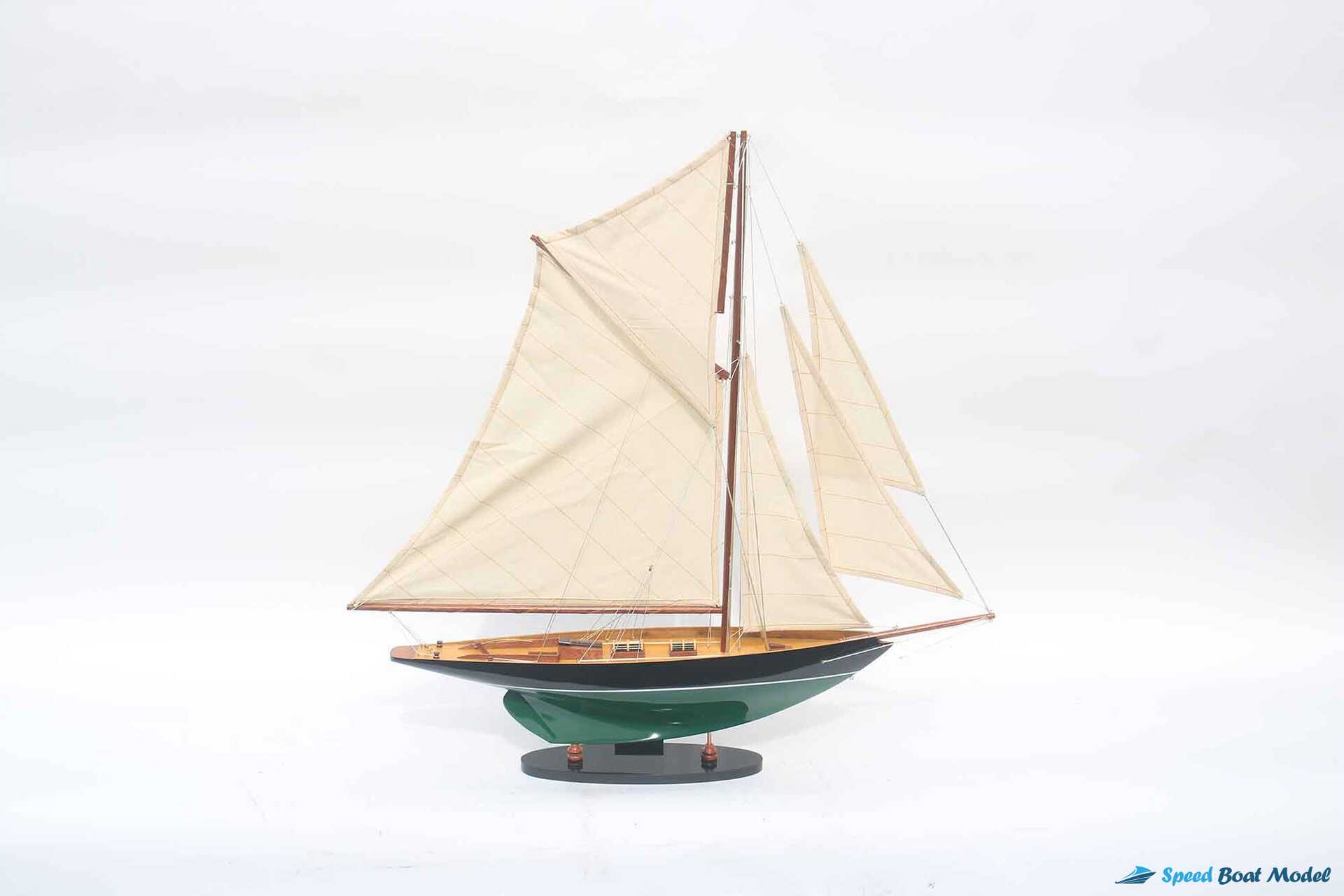 Penduick Painted Sailing Boat Model (10) Speed Boad Model