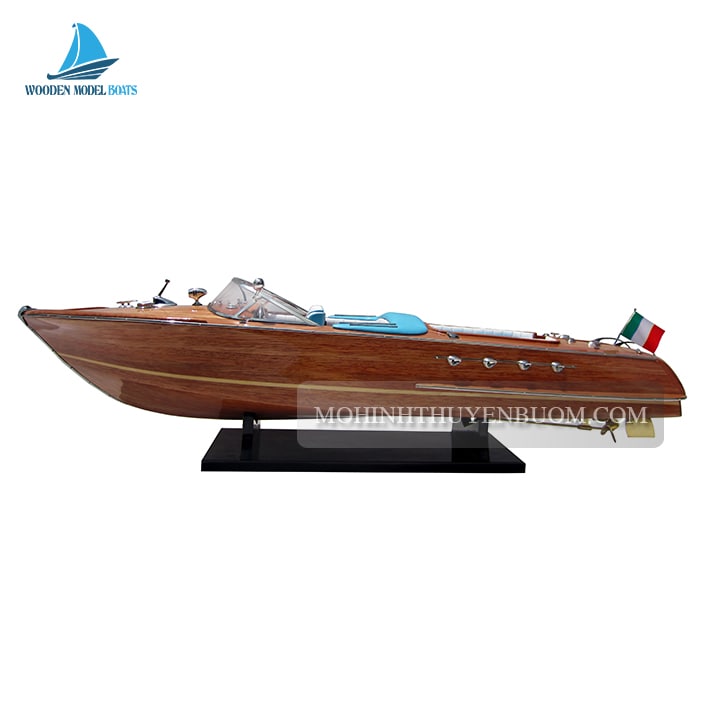 Classic Speed Boat Riva Aquarama Wood Finshed Lenght 87