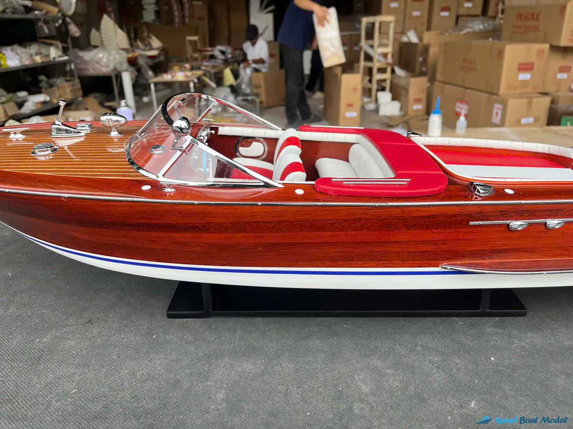 Red Super Riva Aquarama Classic Boat Model (10) Speed Boad Model Red Super Riva Aquarama Classic Boat Model (10) Speed Boad Model