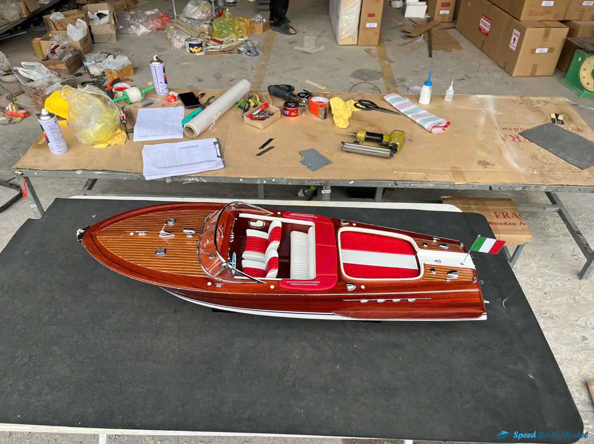 Red Super Riva Aquarama Classic Boat Model (5) Speed Boad Model Red Super Riva Aquarama Classic Boat Model (5) Speed Boad Model