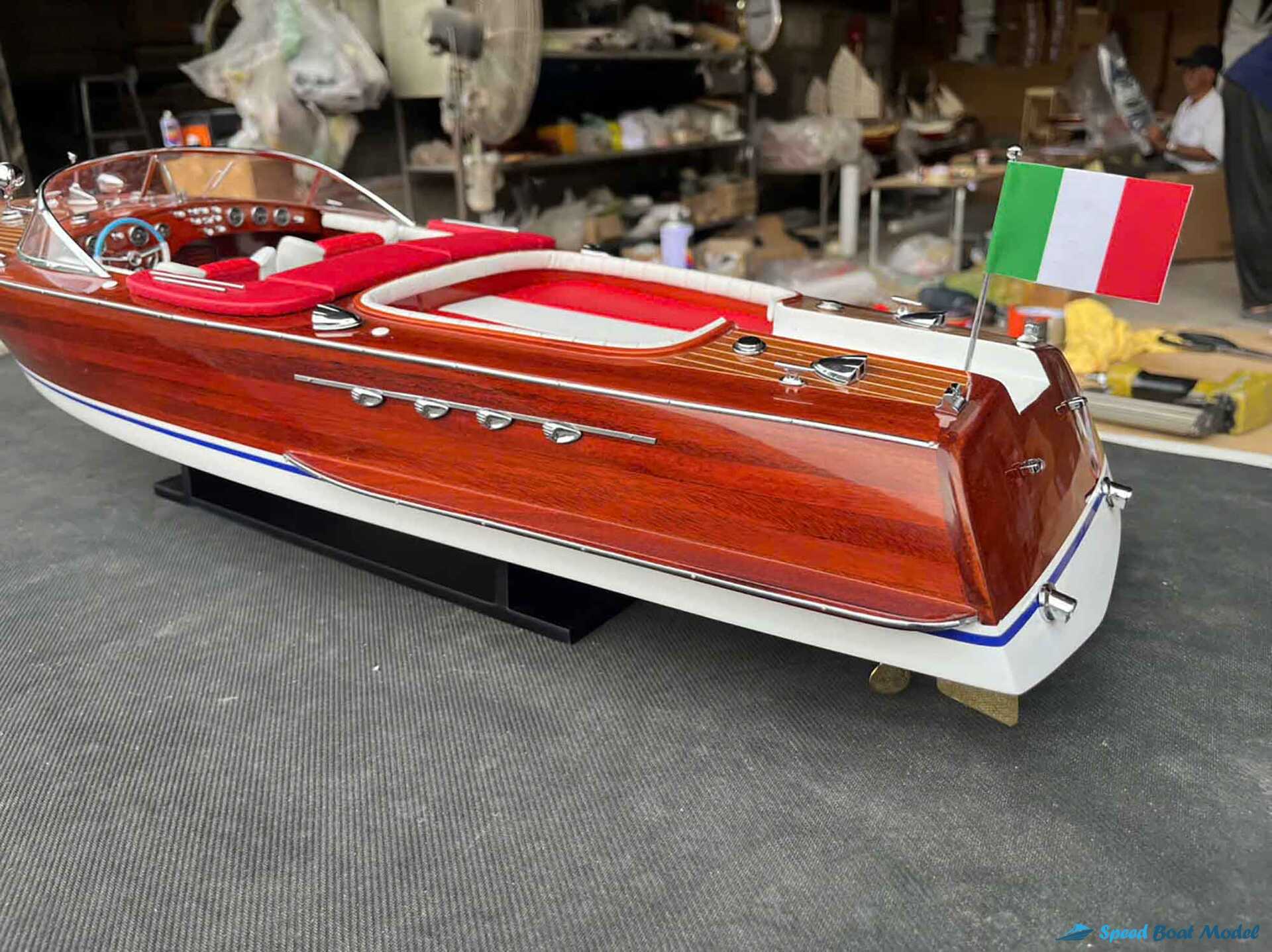 Red Super Riva Aquarama Classic Boat Model (6) Speed Boad Model Red Super Riva Aquarama Classic Boat Model (6) Speed Boad Model