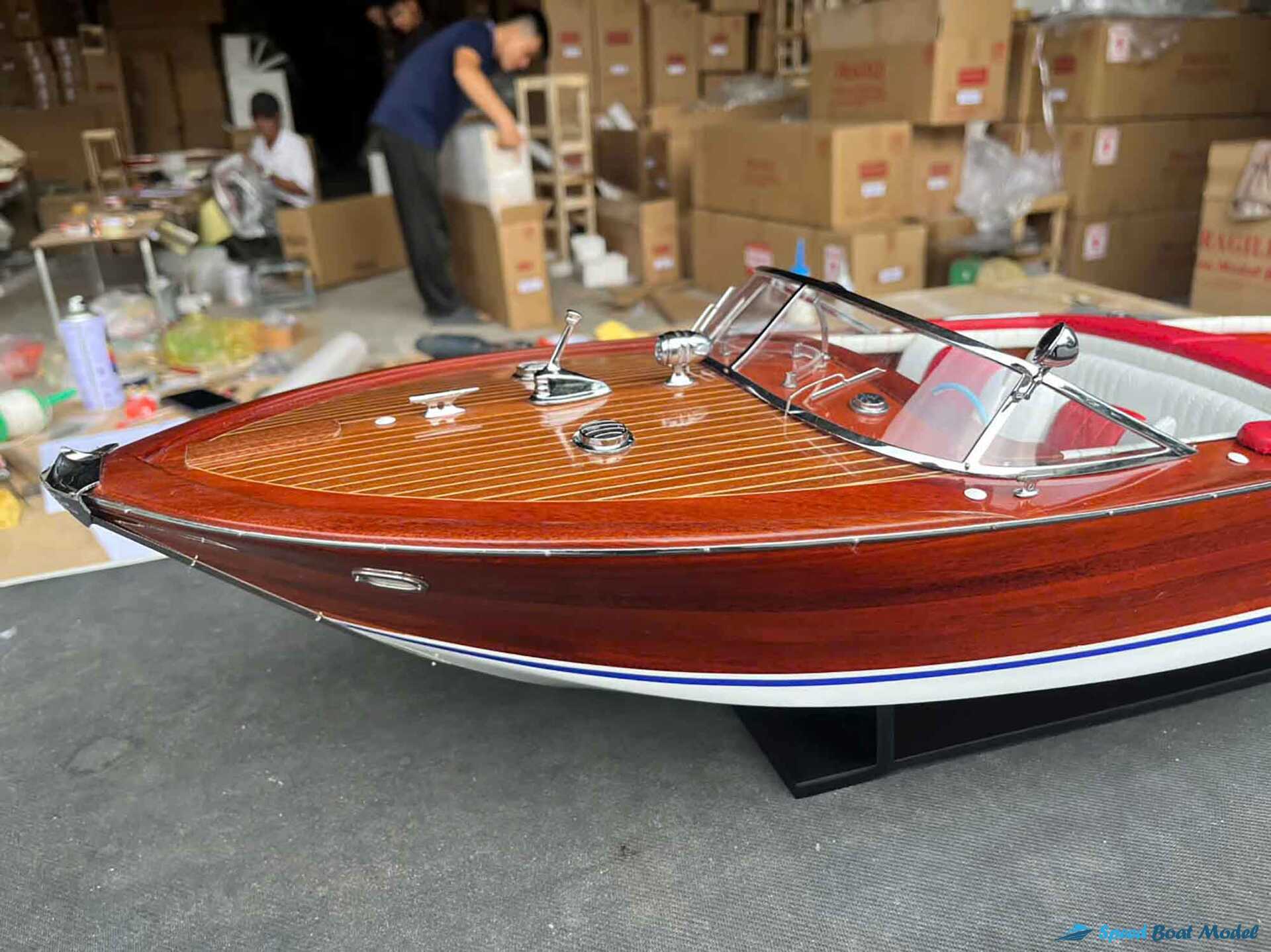 Red Super Riva Aquarama Classic Boat Model (7) Speed Boad Model Red Super Riva Aquarama Classic Boat Model (7) Speed Boad Model