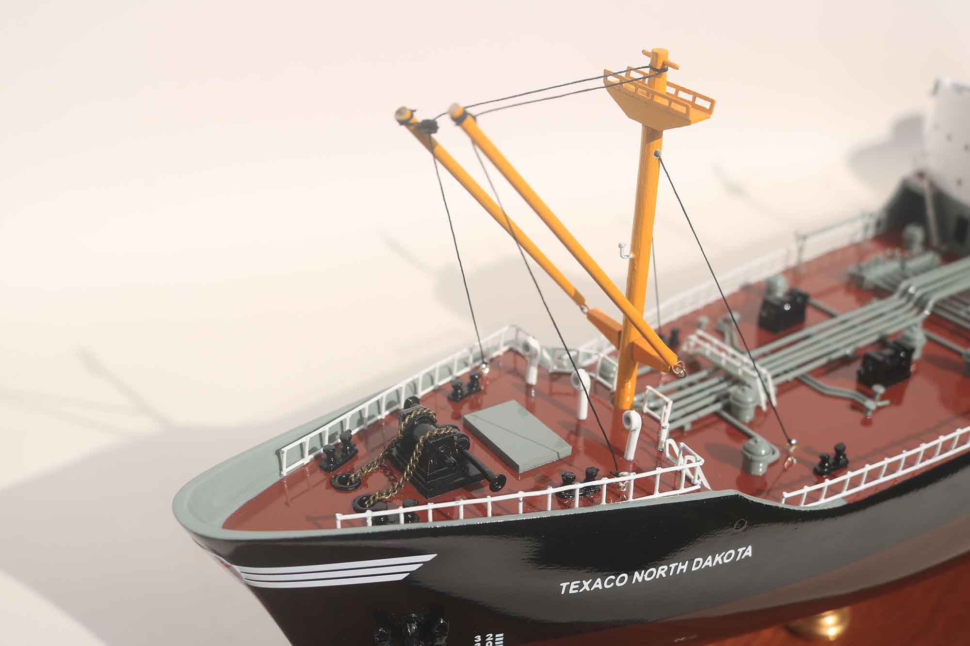 Texaco North Dakota Commercial Ship Model (1) Speed Boad Model Texaco North Dakota Commercial Ship Model (1) Speed Boad Model