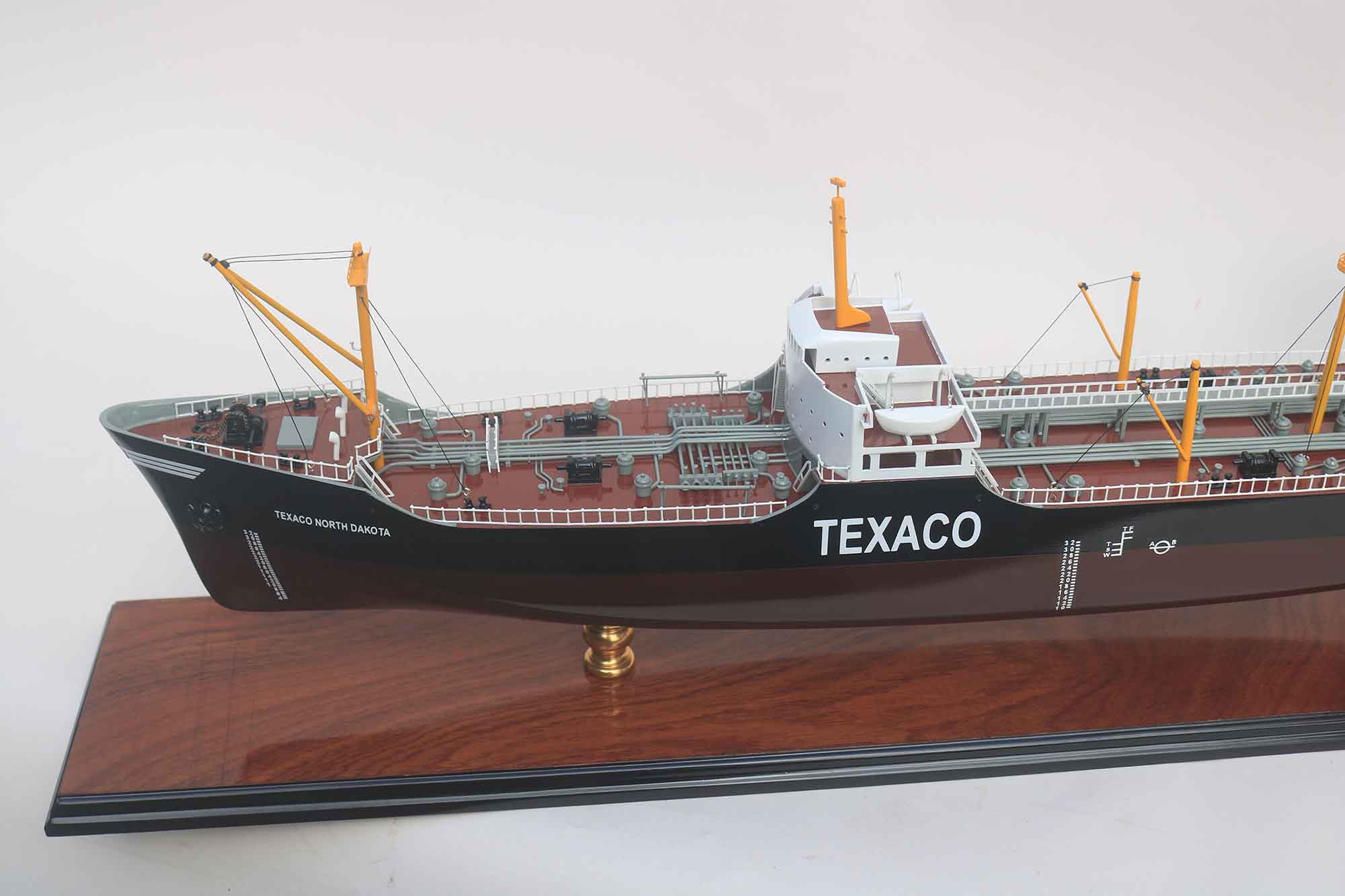 Texaco North Dakota Commercial Ship Model (11) Speed Boad Model Texaco North Dakota Commercial Ship Model (11) Speed Boad Model