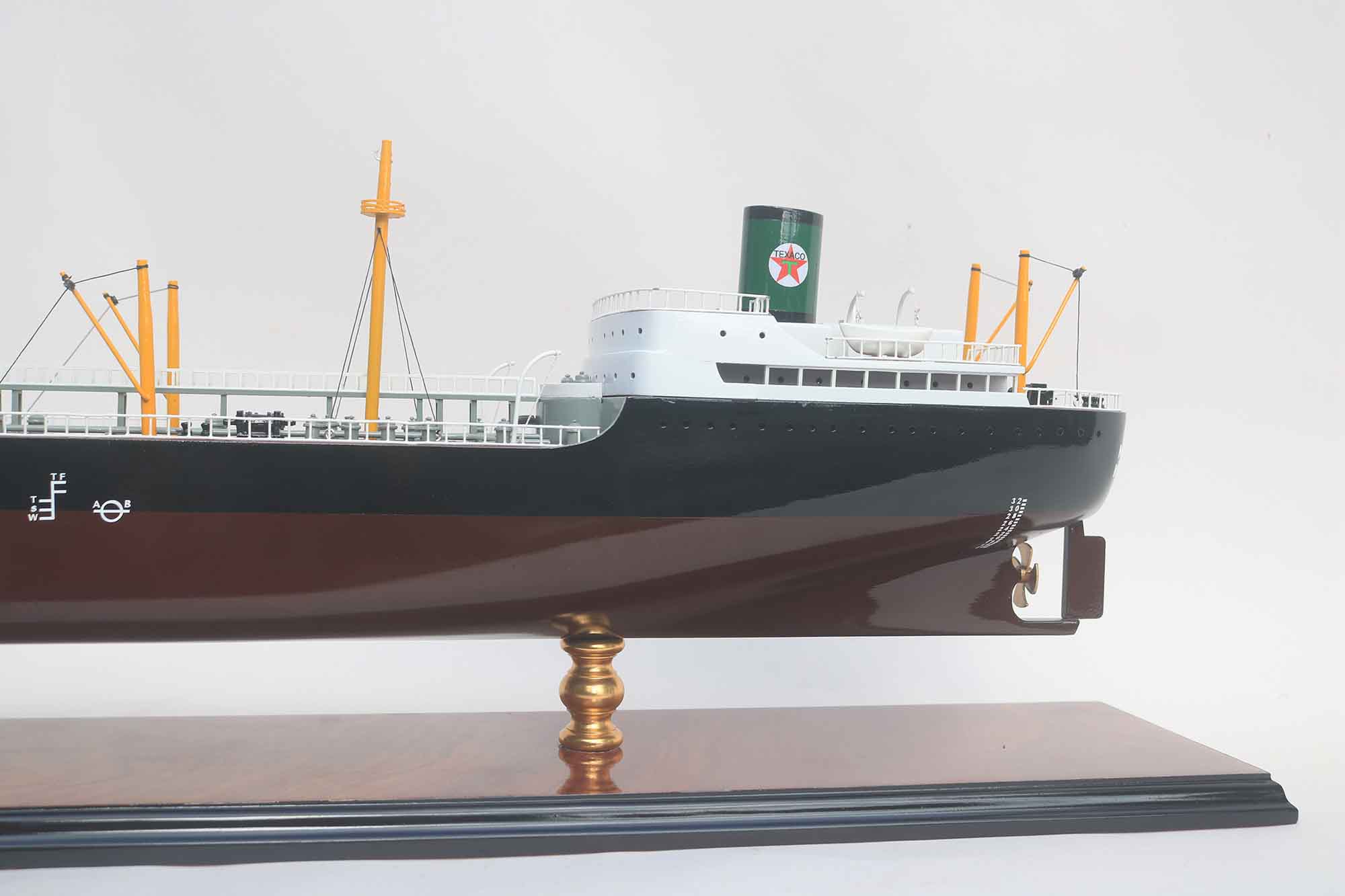 Texaco North Dakota Commercial Ship Model (12) Speed Boad Model Texaco North Dakota Commercial Ship Model (12) Speed Boad Model