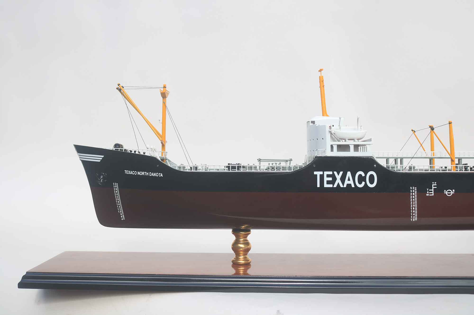 Texaco North Dakota Commercial Ship Model (14) Speed Boad Model Texaco North Dakota Commercial Ship Model (14) Speed Boad Model