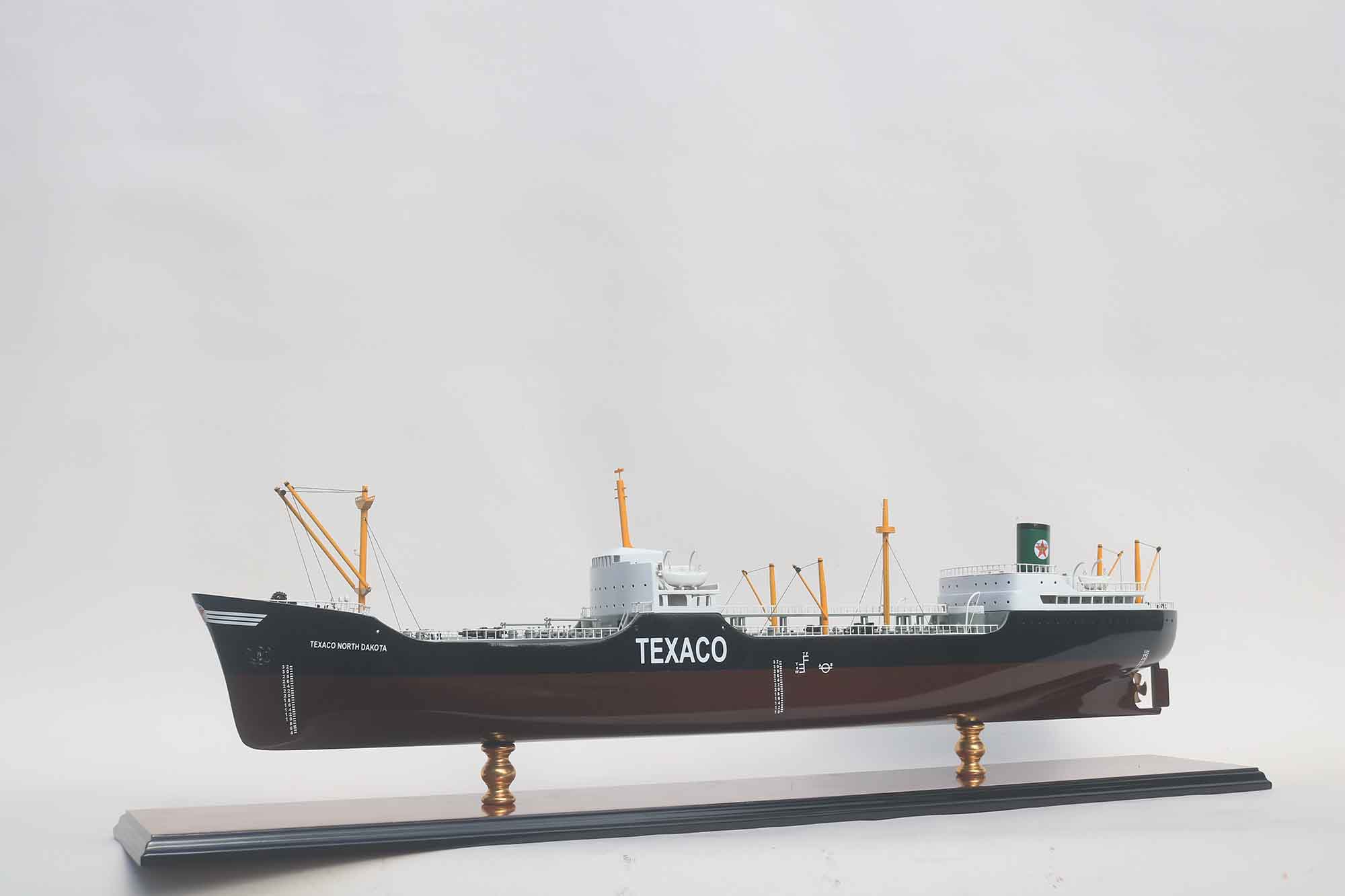 Texaco North Dakota Commercial Ship Model (15) Speed Boad Model Texaco North Dakota Commercial Ship Model (15) Speed Boad Model