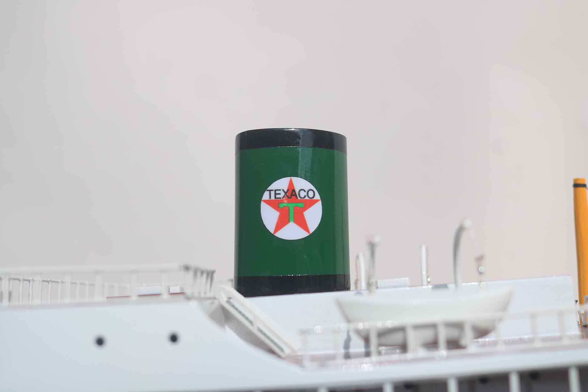Texaco North Dakota Commercial Ship Model (2) Speed Boad Model Texaco North Dakota Commercial Ship Model (2) Speed Boad Model