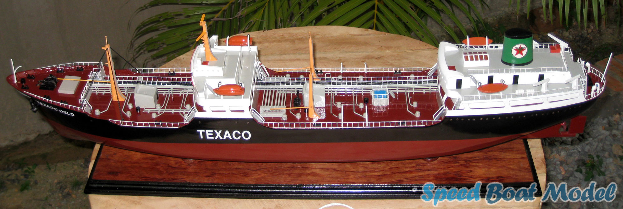 Texaco Oslo Commercial Ship Model 31.5"