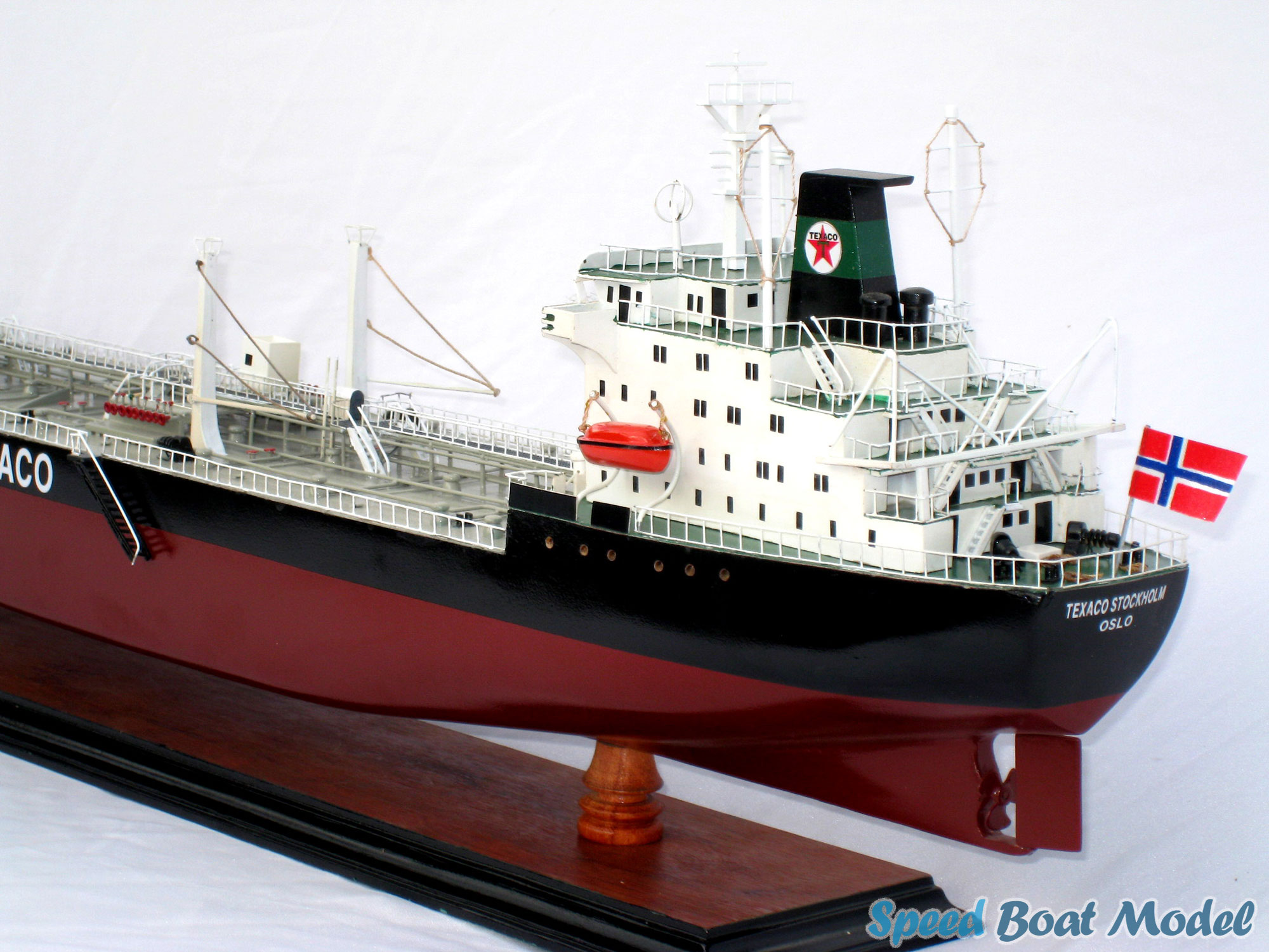 Texaco Stockholm Commercial Ship Model 31.5