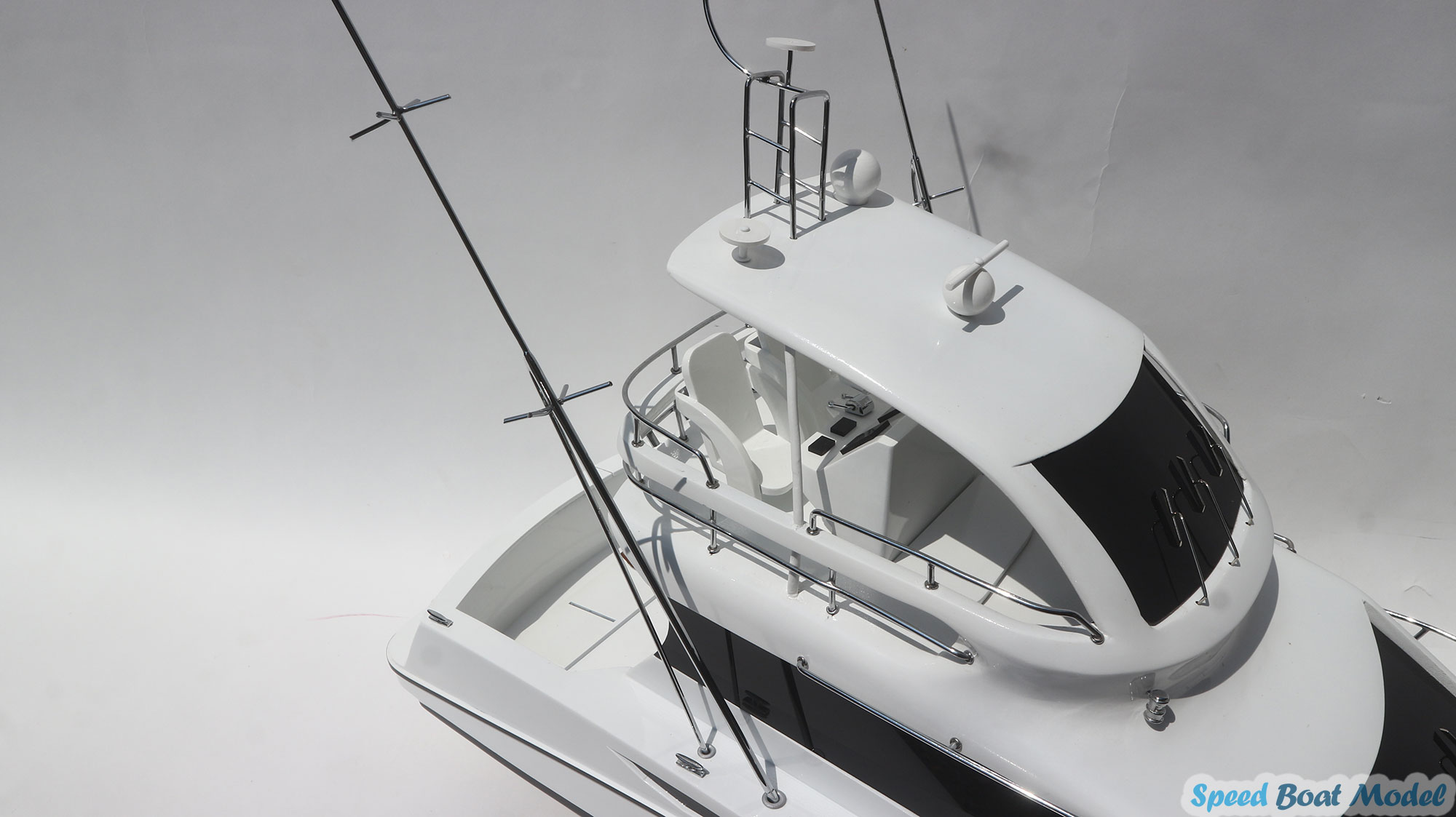 Toyota Ponam 35 Modern Yacht Model 20.8" 26 Toyota Ponam 35 Modern Yacht Model 20.8