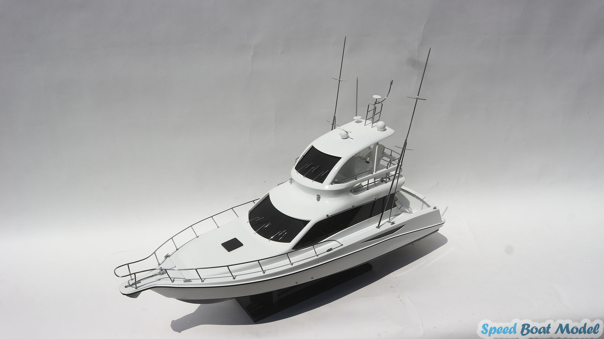 Toyota Ponam 35 Modern Yacht  Model 20.8