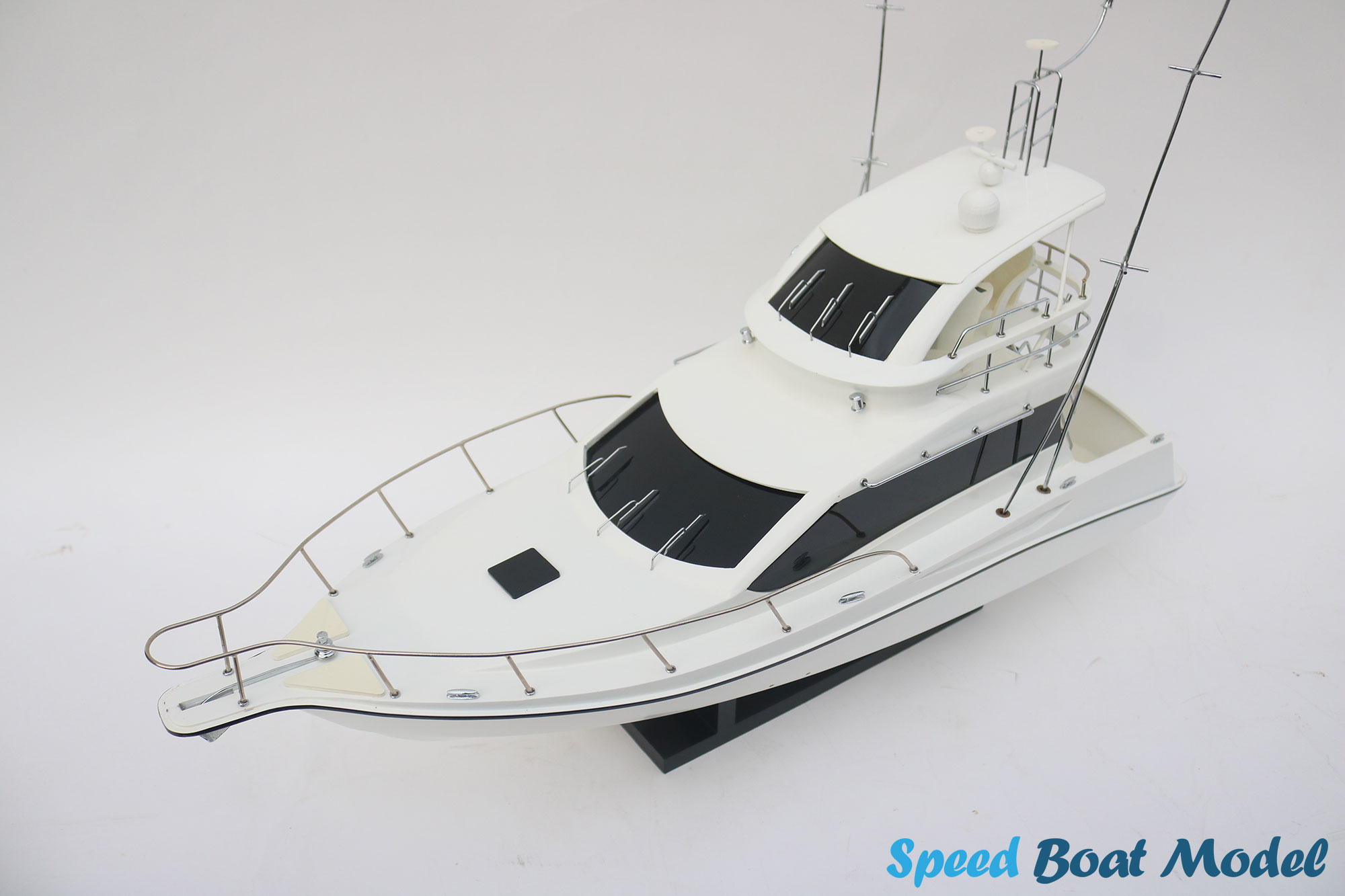 Toyota Ponam 35 Modern Yacht  Model 20.8