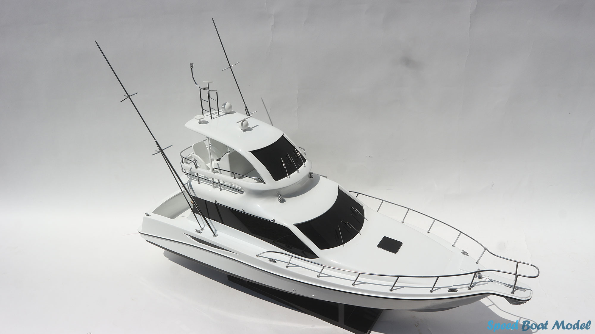 Toyota Ponam 35 Modern Yacht Model 20.8