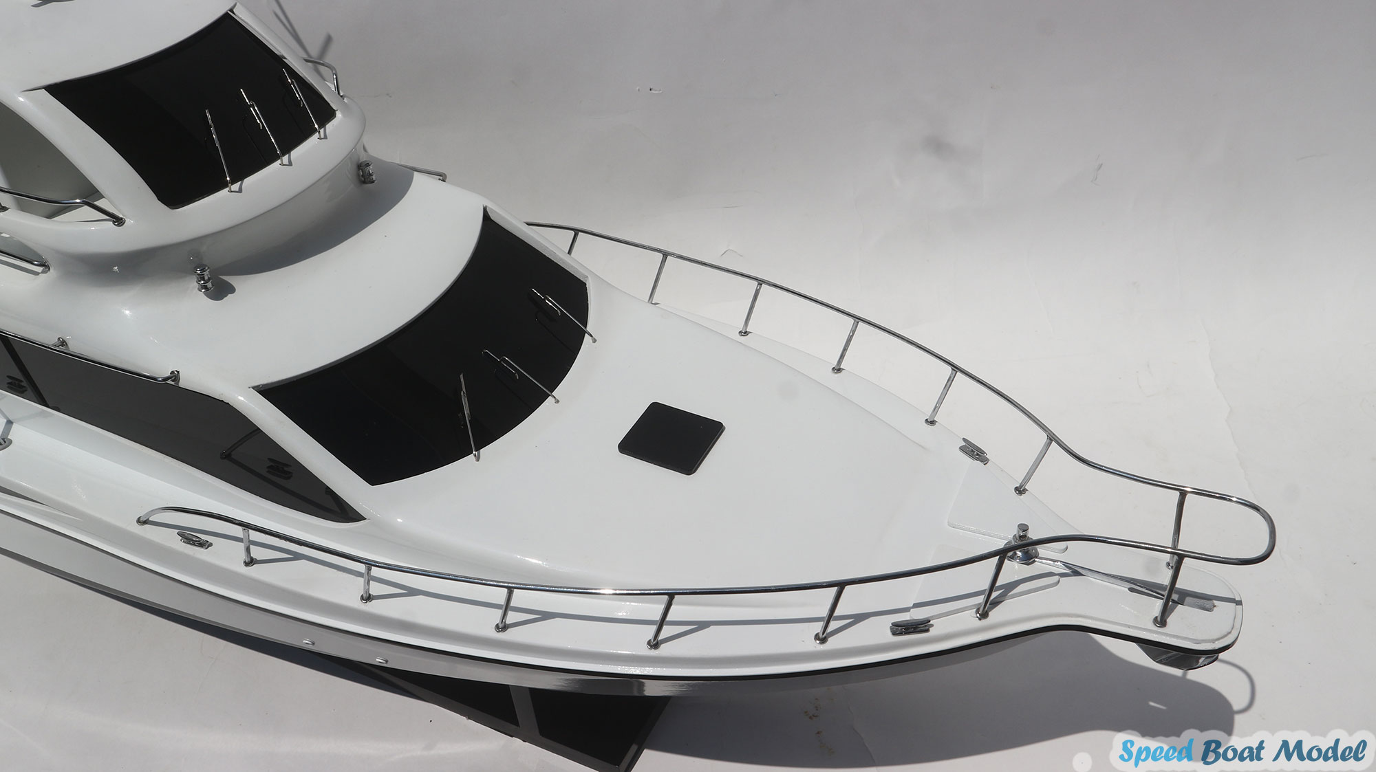 Toyota Ponam 35 Modern Yacht Model 20.8" 25 Toyota Ponam 35 Modern Yacht Model 20.8