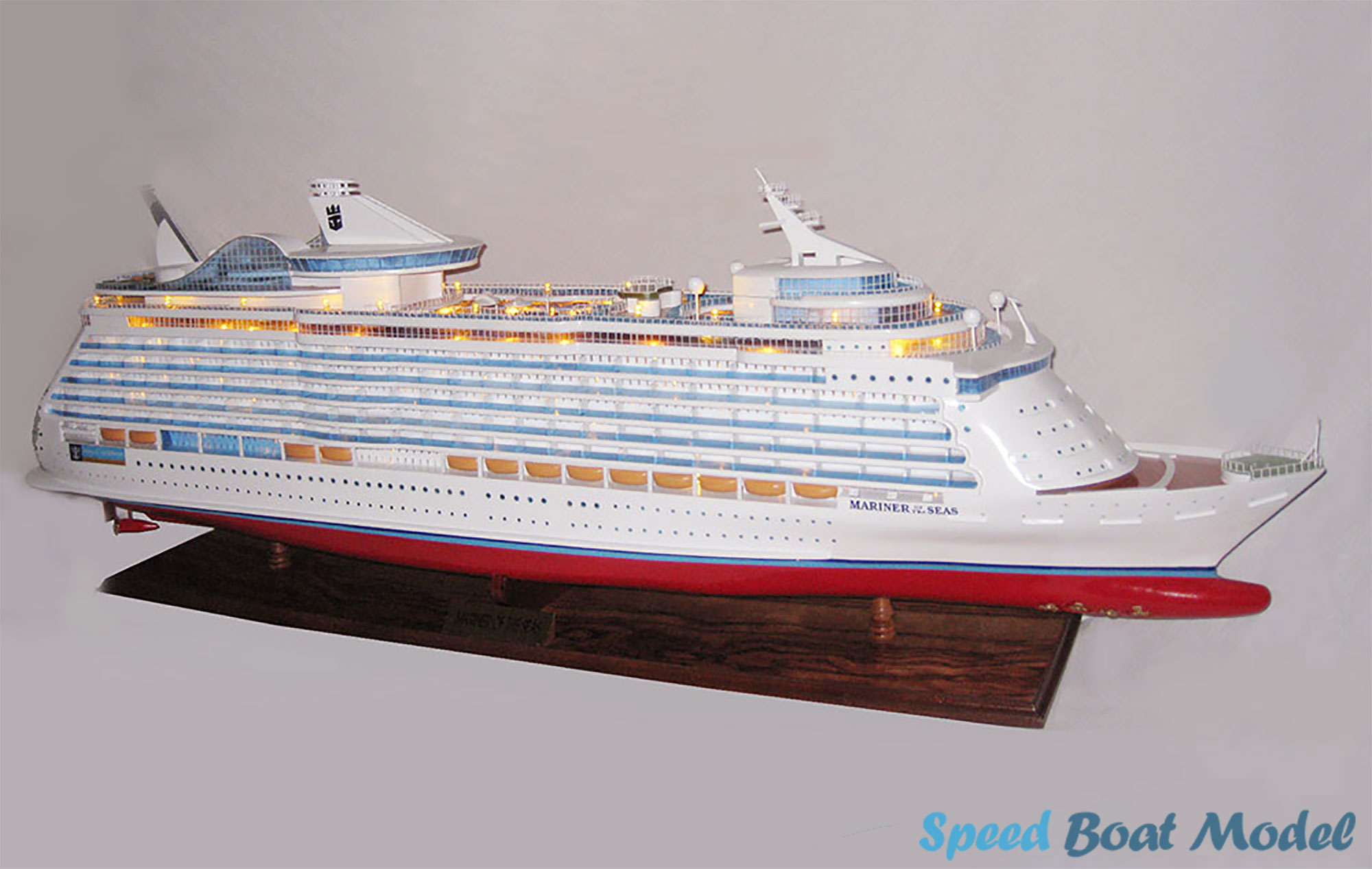 Mariner Of The Seas Boat Model With Light