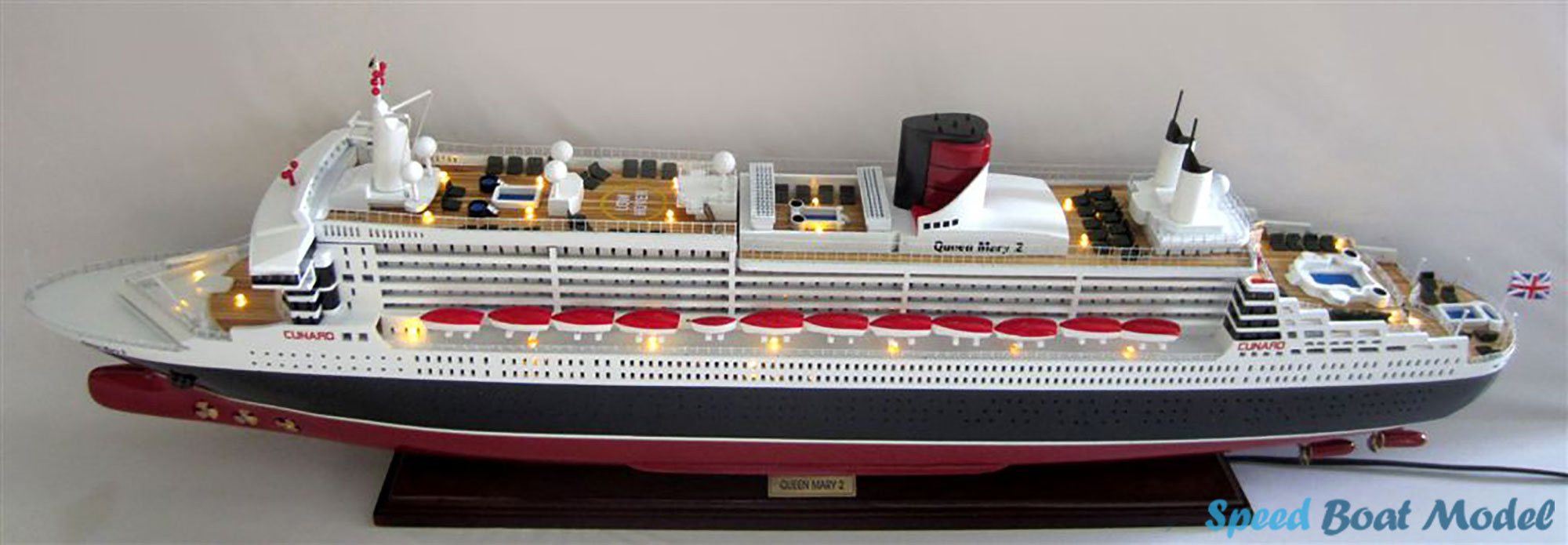 Queen Mary 2 Cruise Ship Model With Lights 39.3"