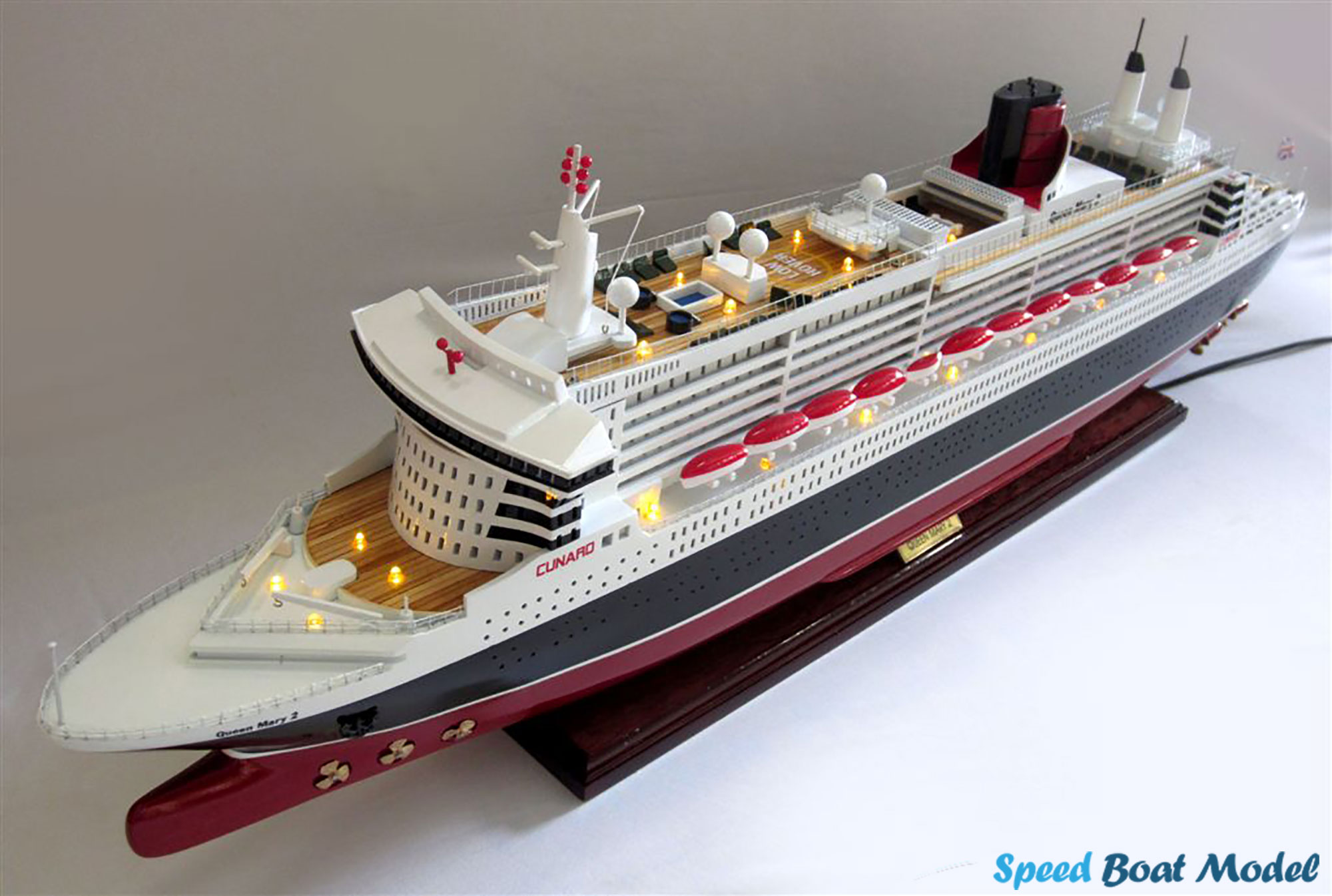 Queen Mary 2 Cruise Ship Model With Lights 39.3"