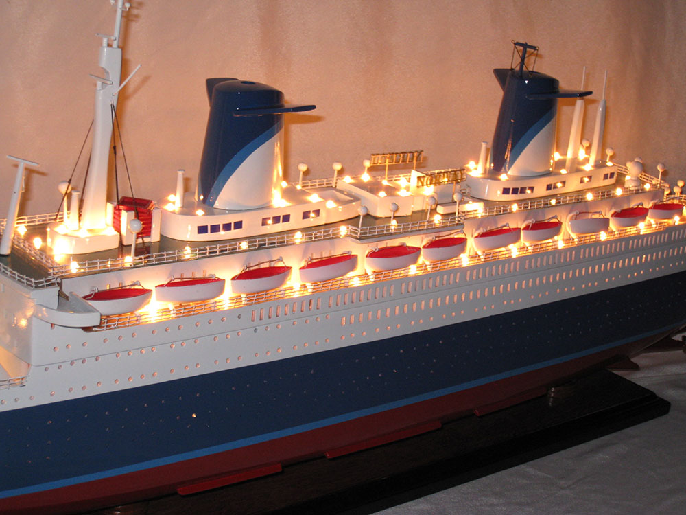 Ss Norway Boat Model With Light Lenght 102