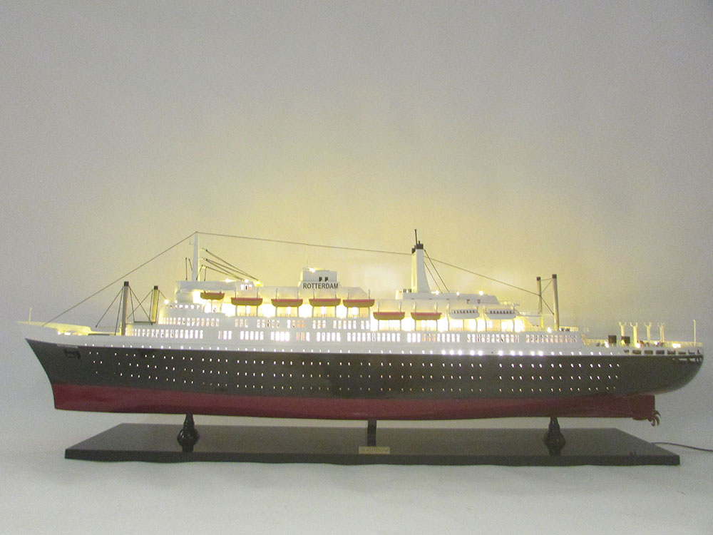 Ss Rotterdam Boat Model With Light